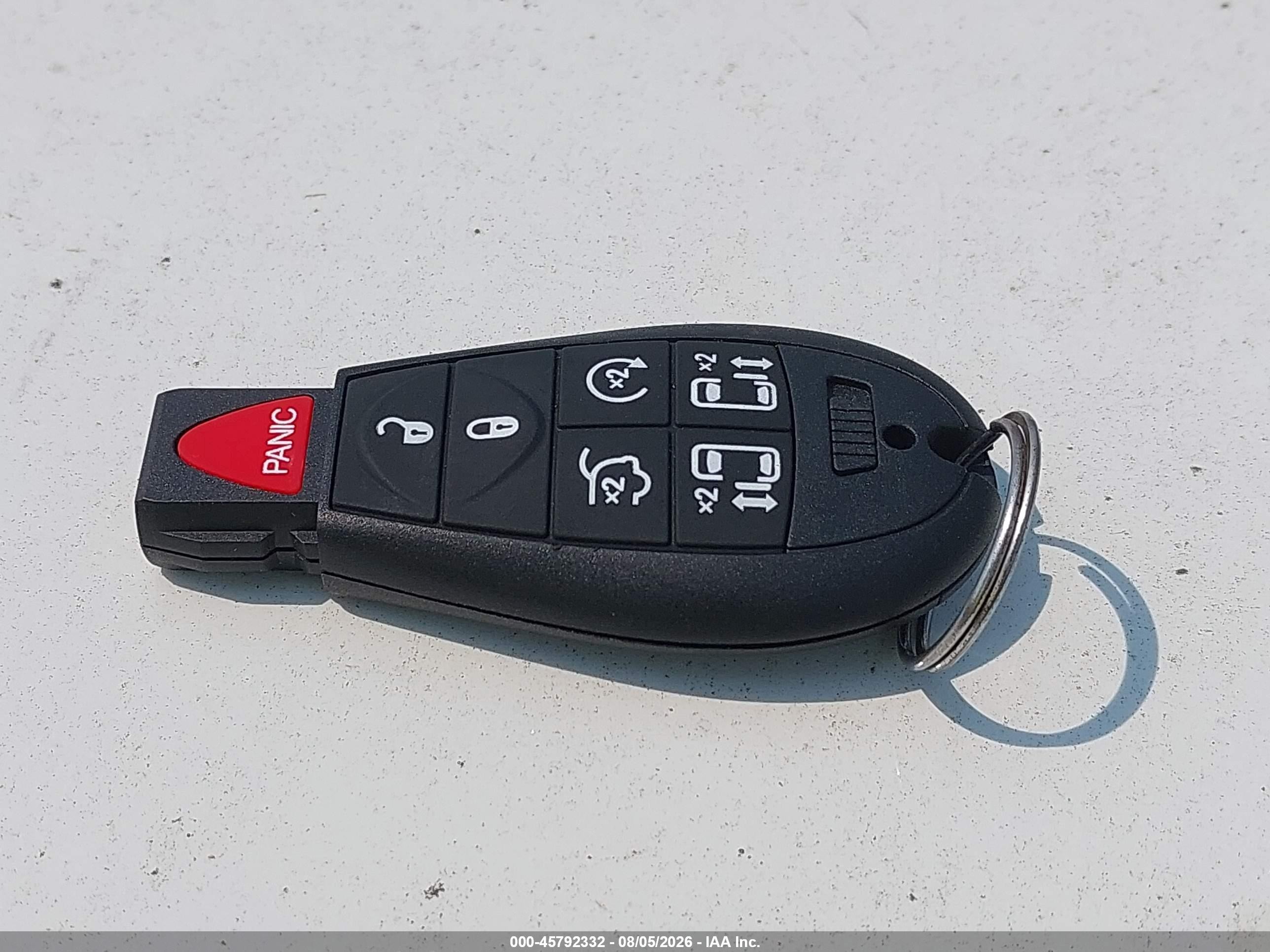 2013 Chrysler Town & Country Touring Золотой vin: 2C4RC1BG5DR577813