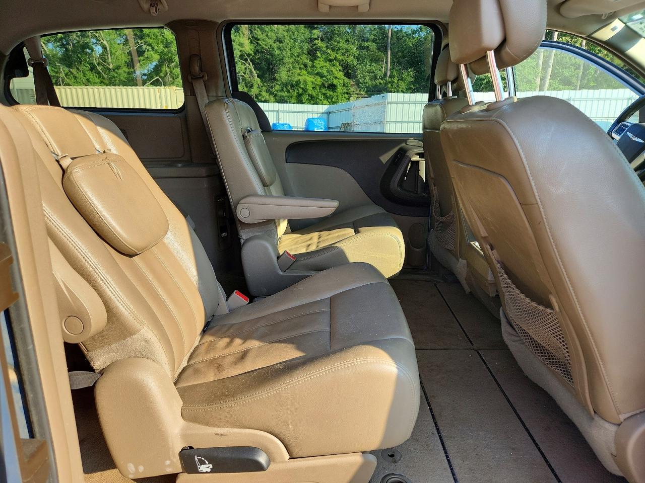 2013 Chrysler Town & Country Touring Blue vin: 2C4RC1BG5DR630980