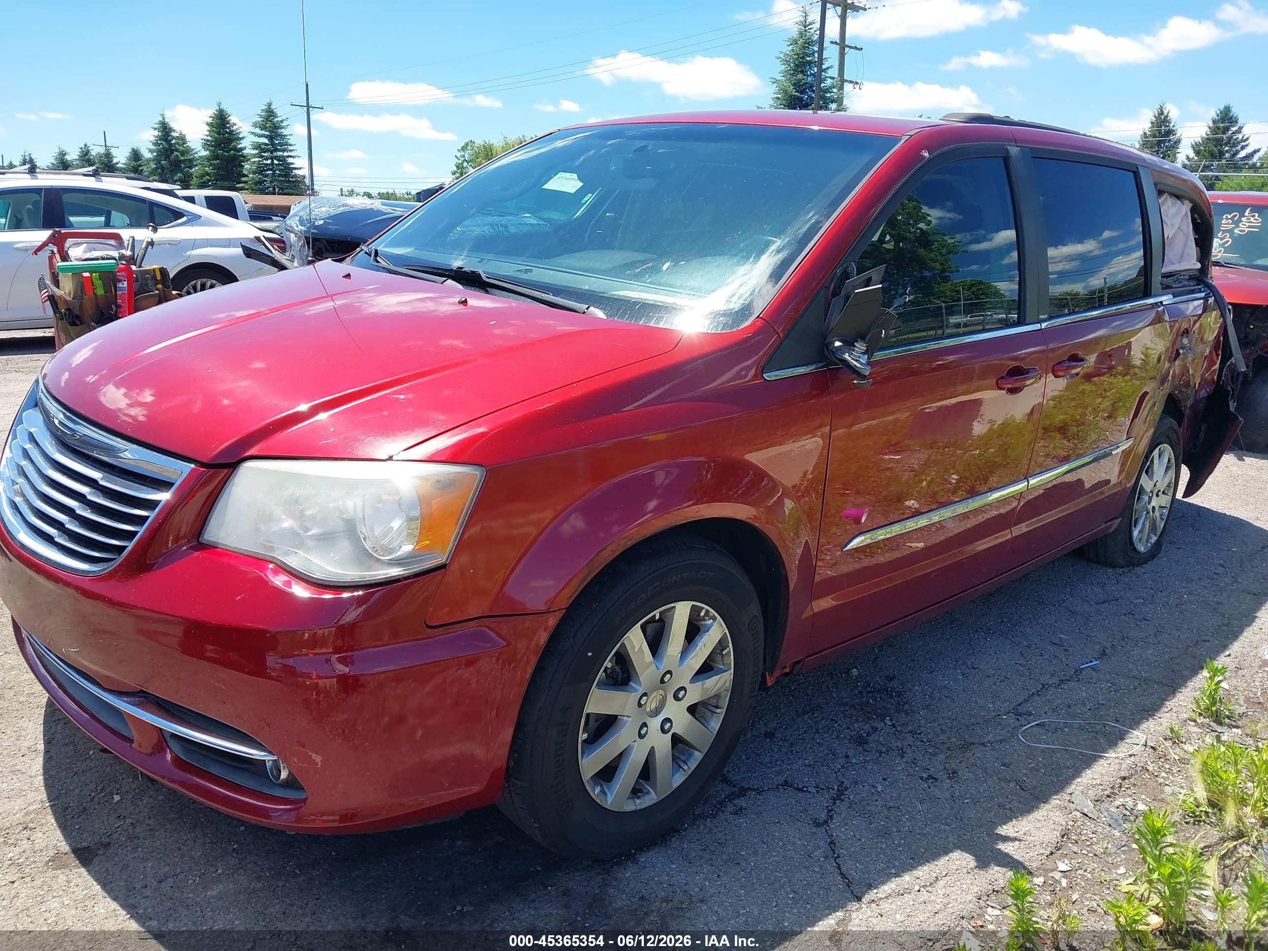 2013 Chrysler Town & Country Touring Burgundy vin: 2C4RC1BG5DR646435