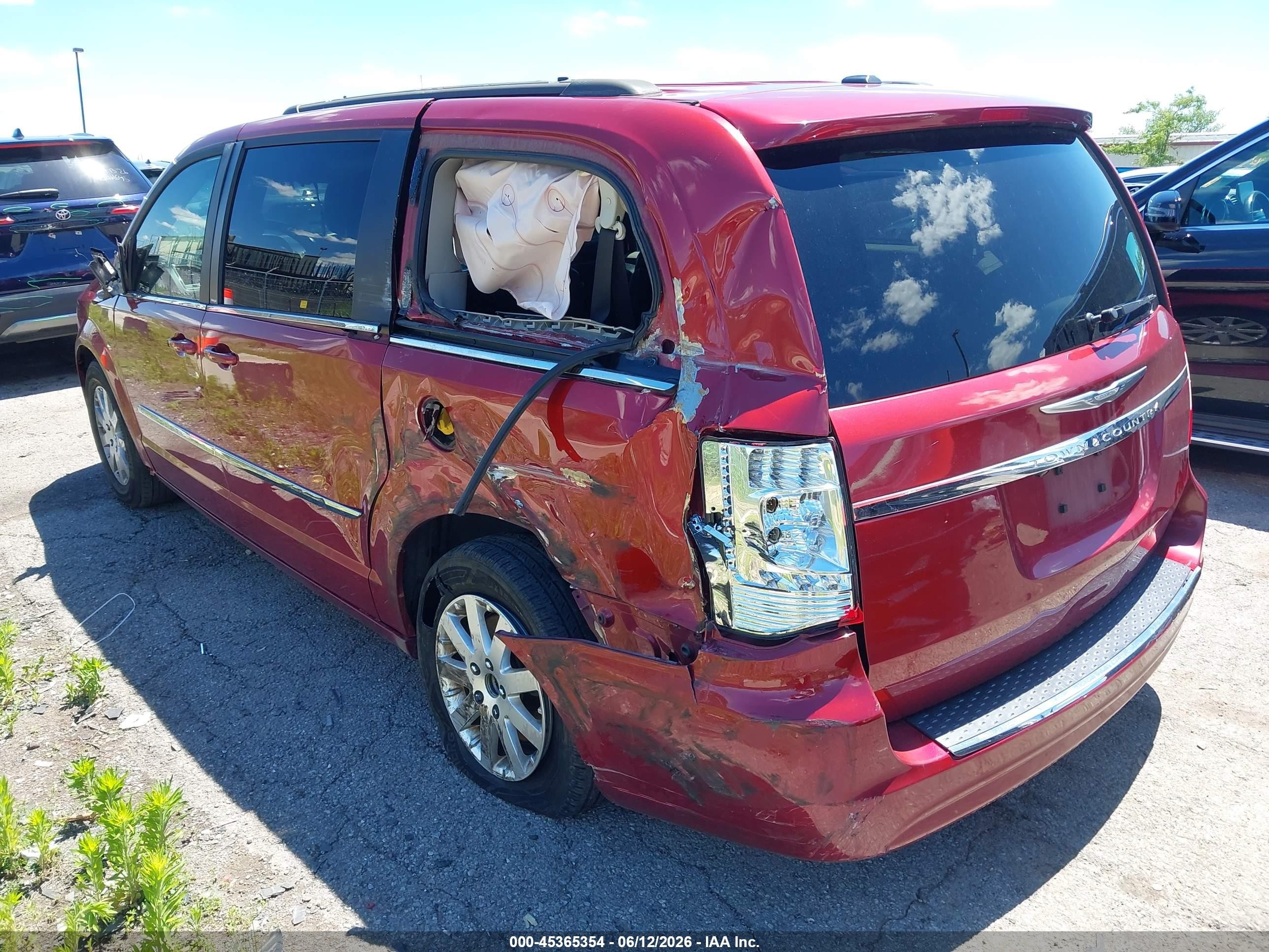 2013 Chrysler Town & Country Touring Burgundy vin: 2C4RC1BG5DR646435