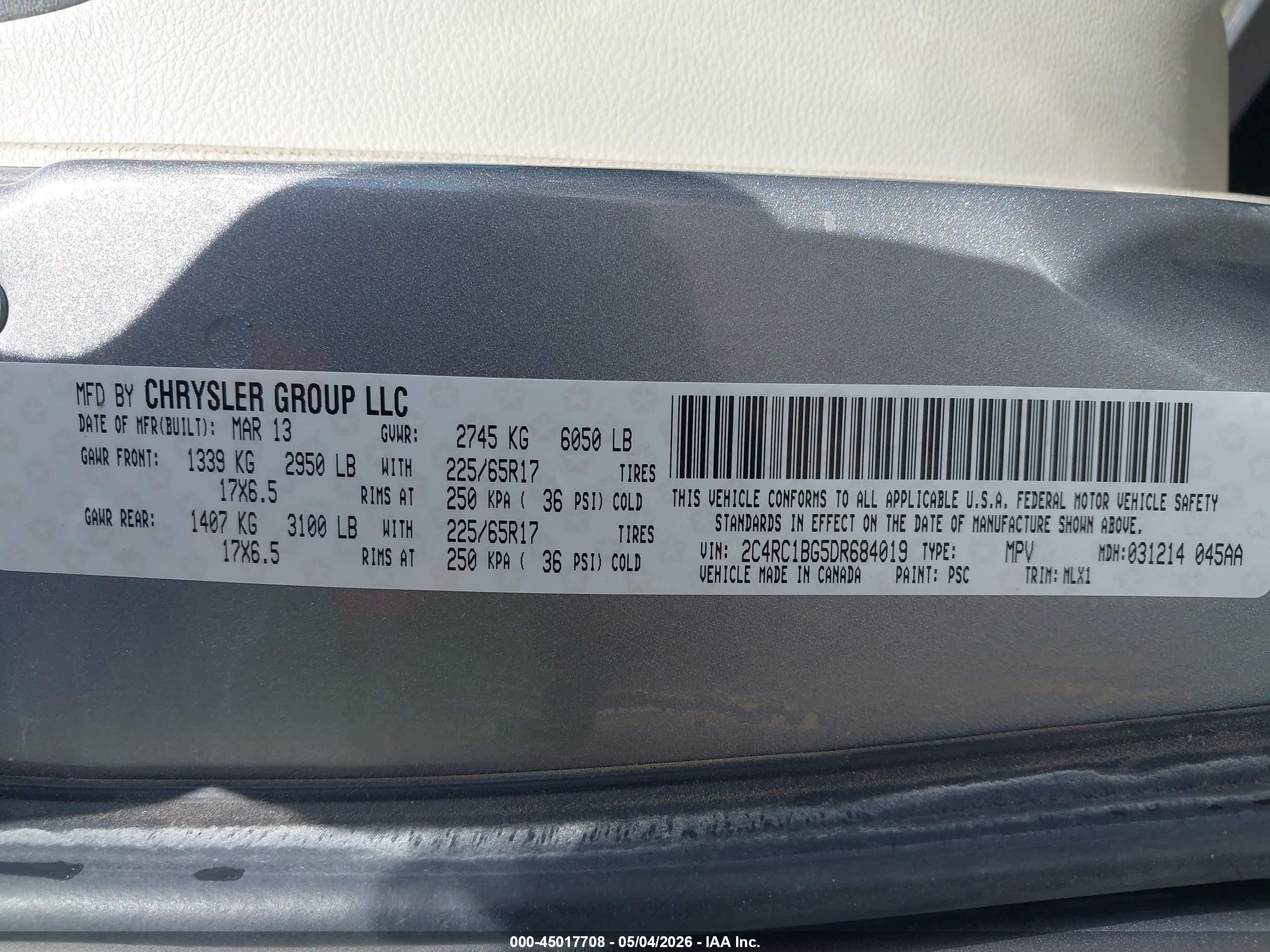 2013 Chrysler Town & Country Touring Silver vin: 2C4RC1BG5DR684019