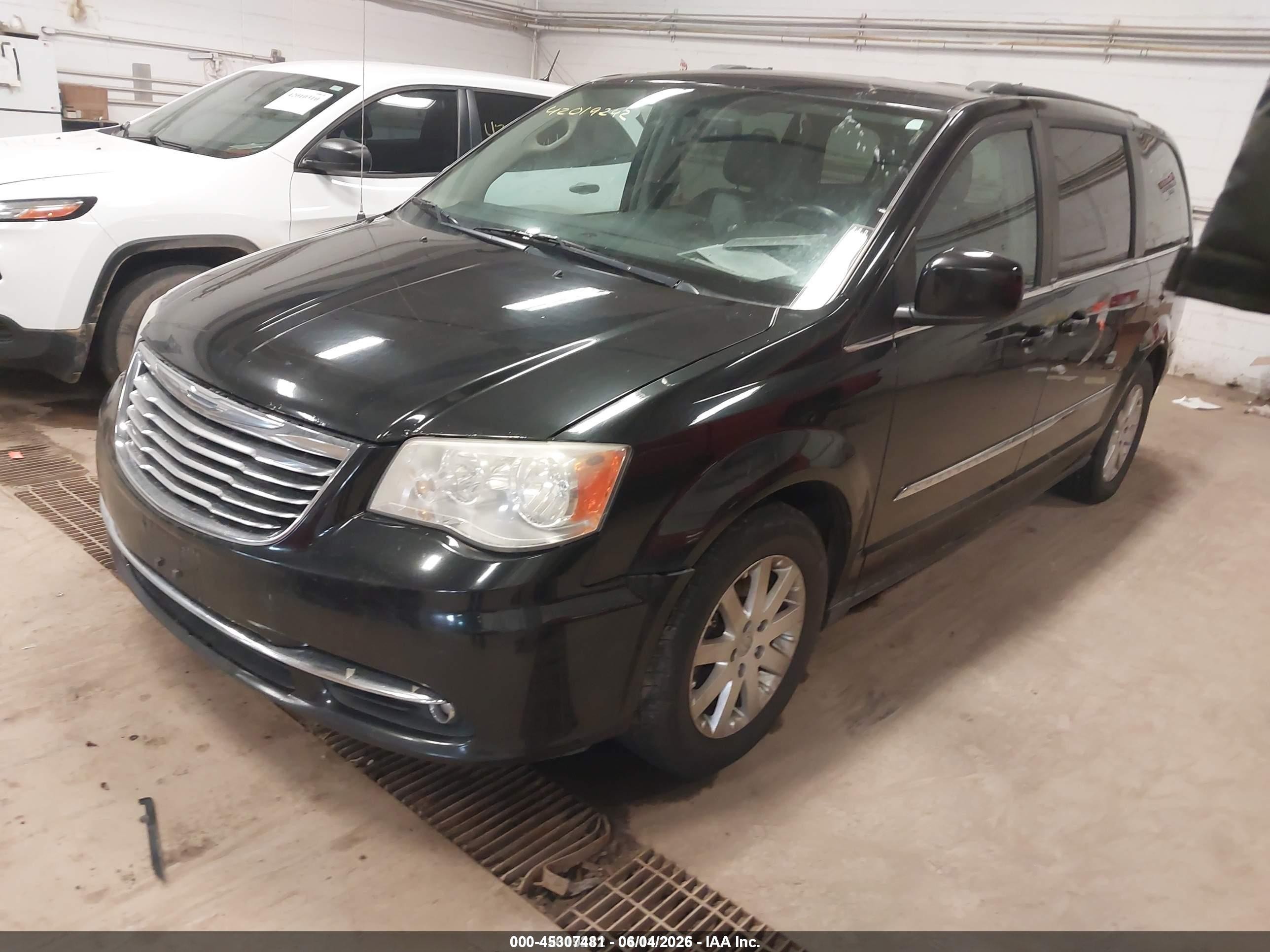2013 Chrysler Town & Country Touring Black vin: 2C4RC1BG5DR696431