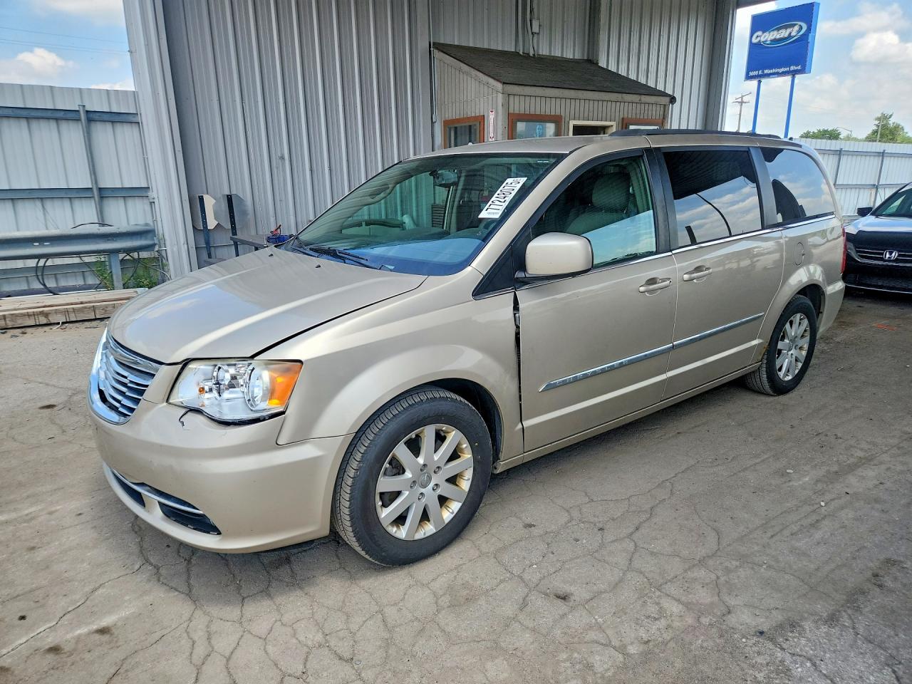 2013 Chrysler Town & Country Touring Tan vin: 2C4RC1BG5DR708691