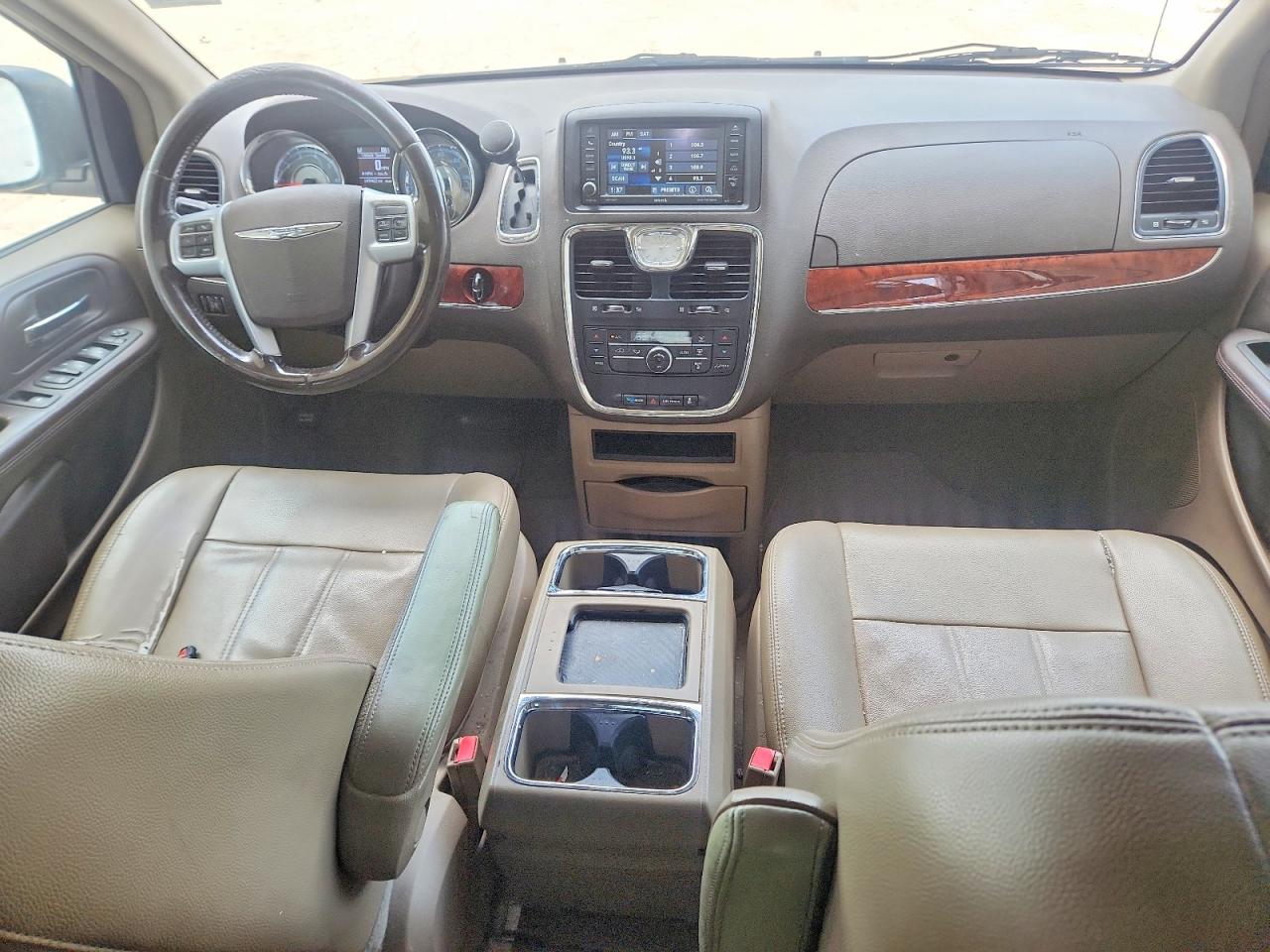 2013 Chrysler Town & Country Touring Желто-коричневый vin: 2C4RC1BG5DR708691