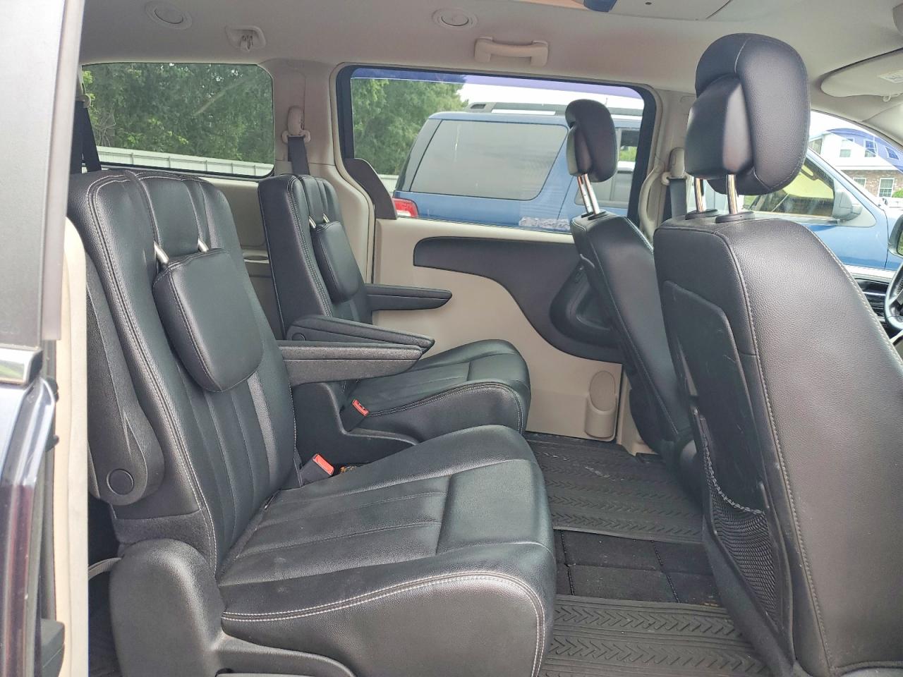 2013 Chrysler Town & Country Touring Blue vin: 2C4RC1BG5DR747636