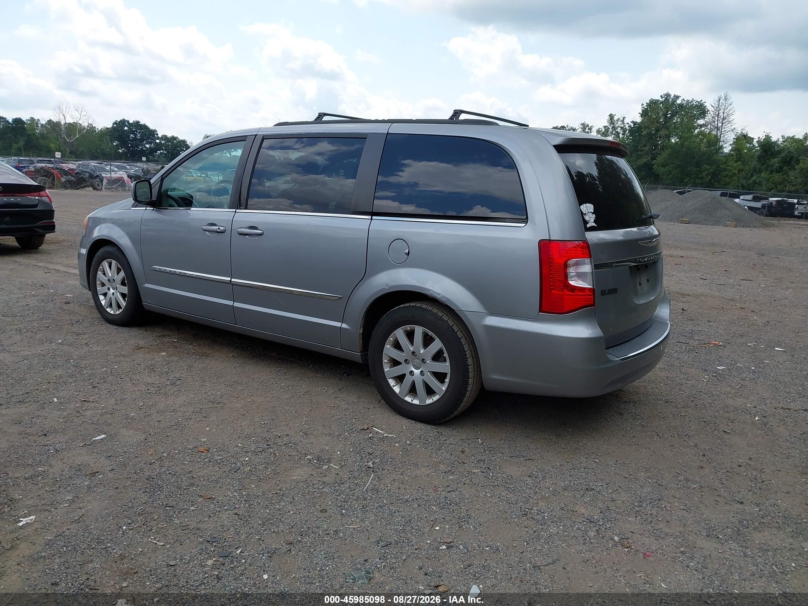 2013 Chrysler Town & Country Touring Серебряный vin: 2C4RC1BG5DR768082