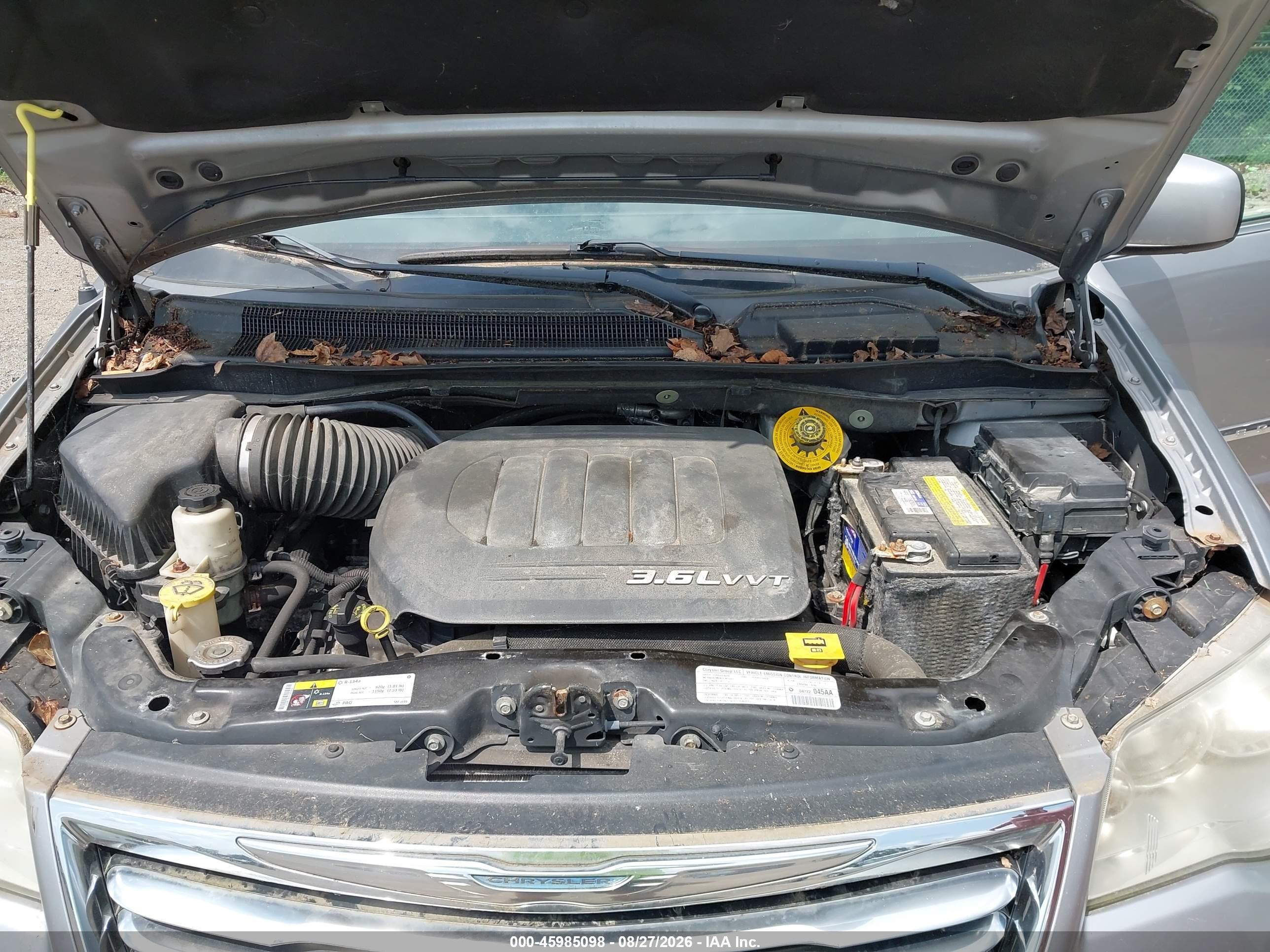 2013 Chrysler Town & Country Touring Серебряный vin: 2C4RC1BG5DR768082