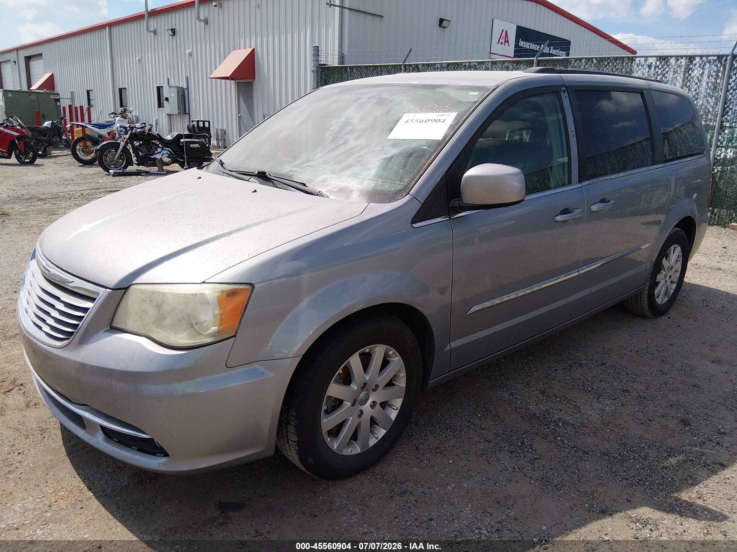 2013 Chrysler Town & Country Touring Silver vin: 2C4RC1BG5DR793659