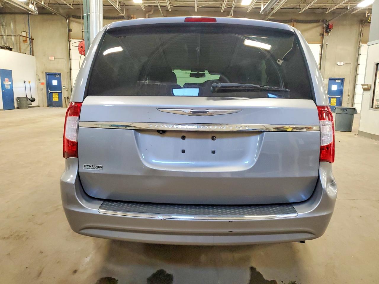 2013 Chrysler Town & Country Touring Silver vin: 2C4RC1BG5DR802571