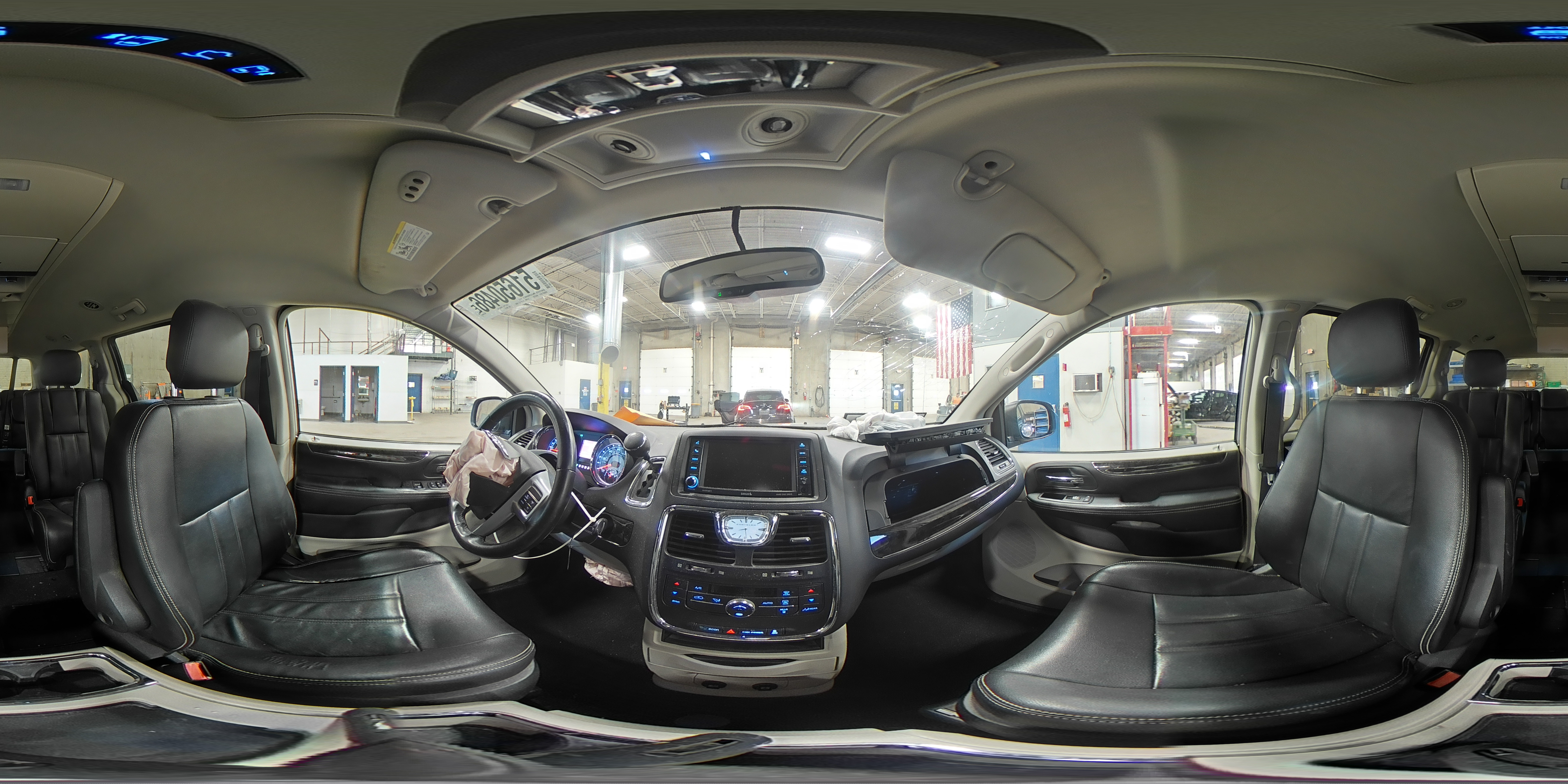 2013 Chrysler Town & Country Touring Silver vin: 2C4RC1BG5DR802571