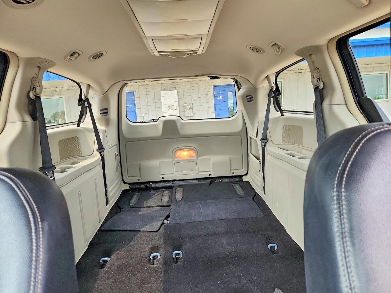 2014 Chrysler Town & Country Touring Blue vin: 2C4RC1BG5ER171063