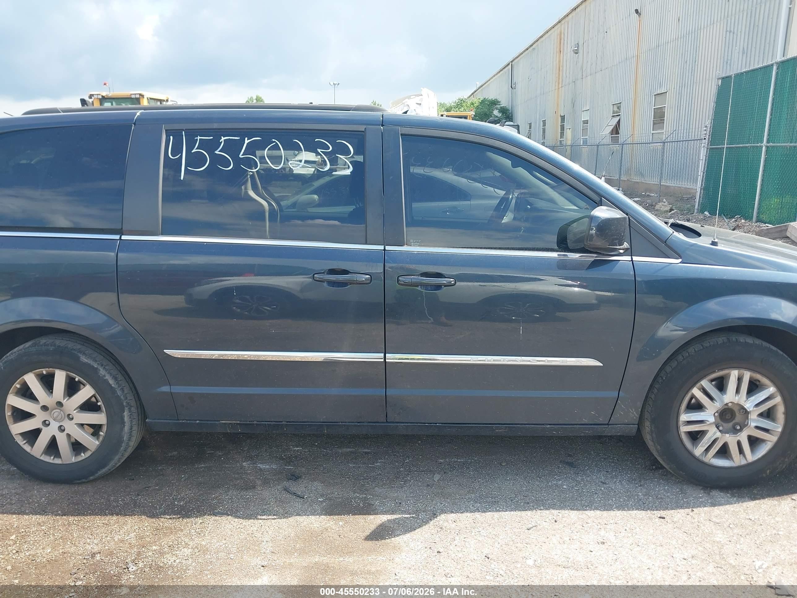 2014 Chrysler Town & Country Touring Gray vin: 2C4RC1BG5ER177915