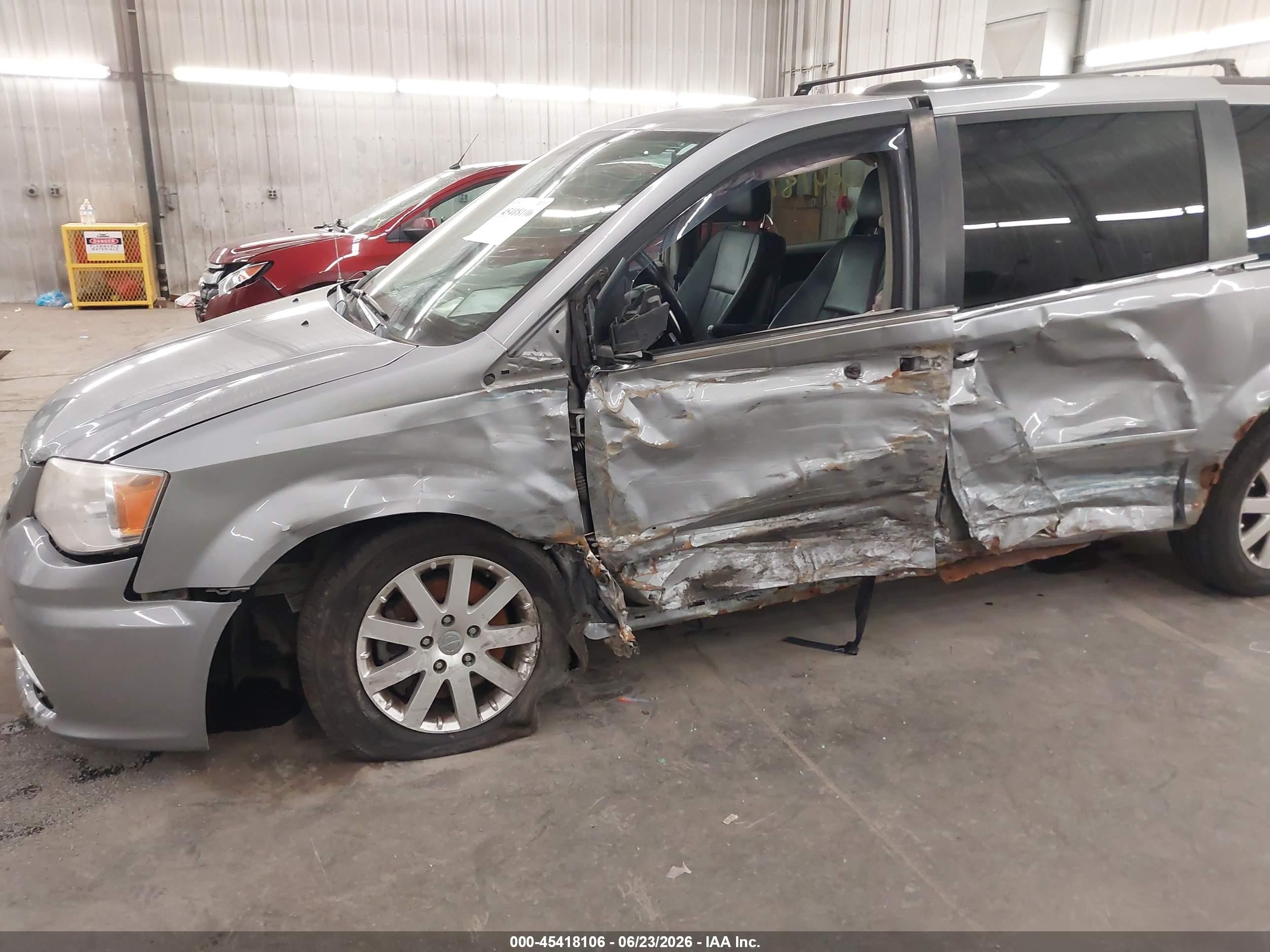 2014 Chrysler Town & Country Touring Gray vin: 2C4RC1BG5ER211514