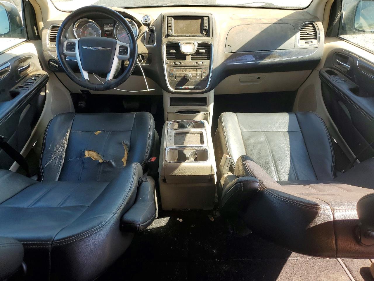 2014 Chrysler Town & Country Touring White vin: 2C4RC1BG5ER292403