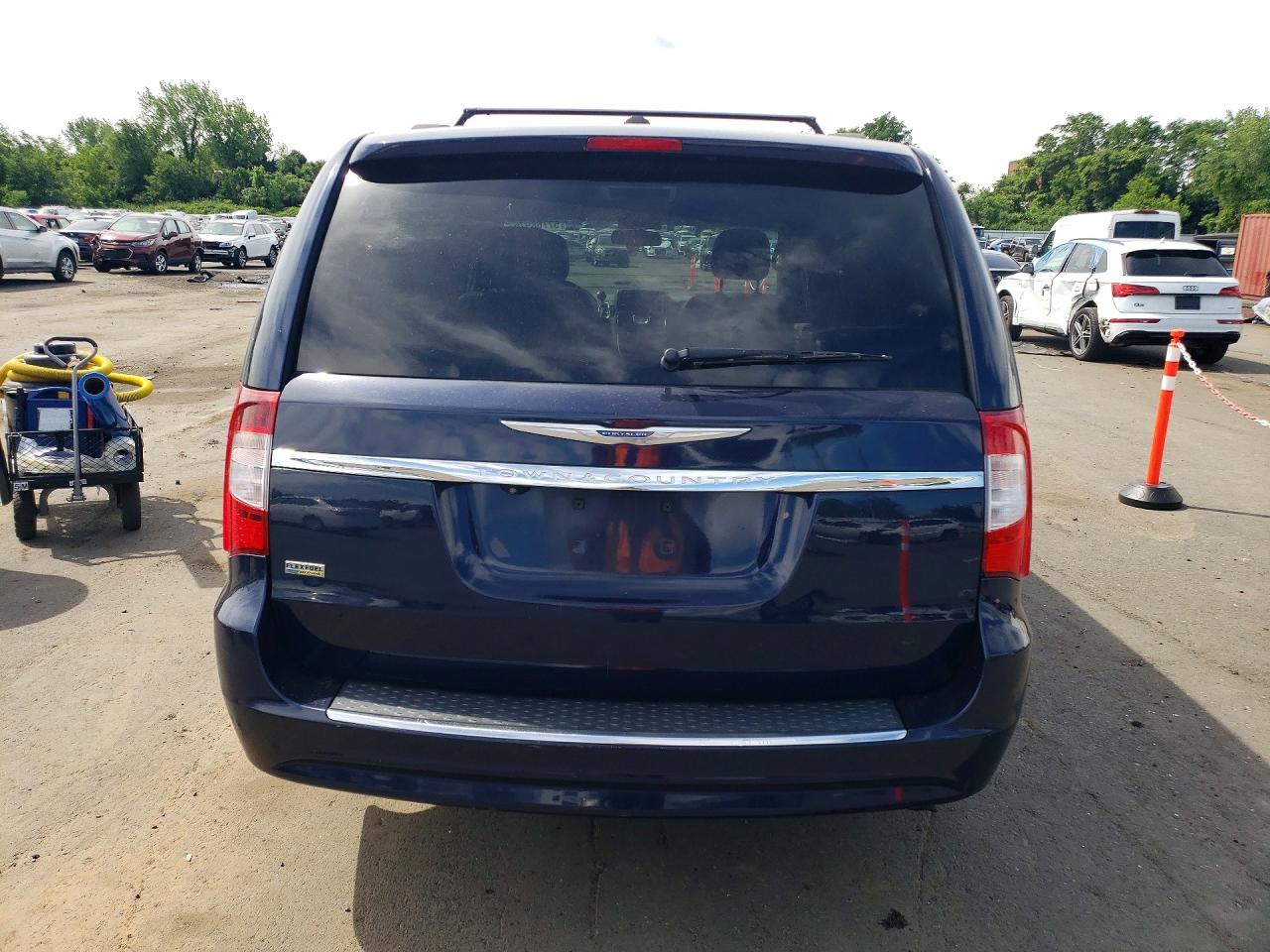 2014 Chrysler Town & Country Touring Blue vin: 2C4RC1BG5ER293115