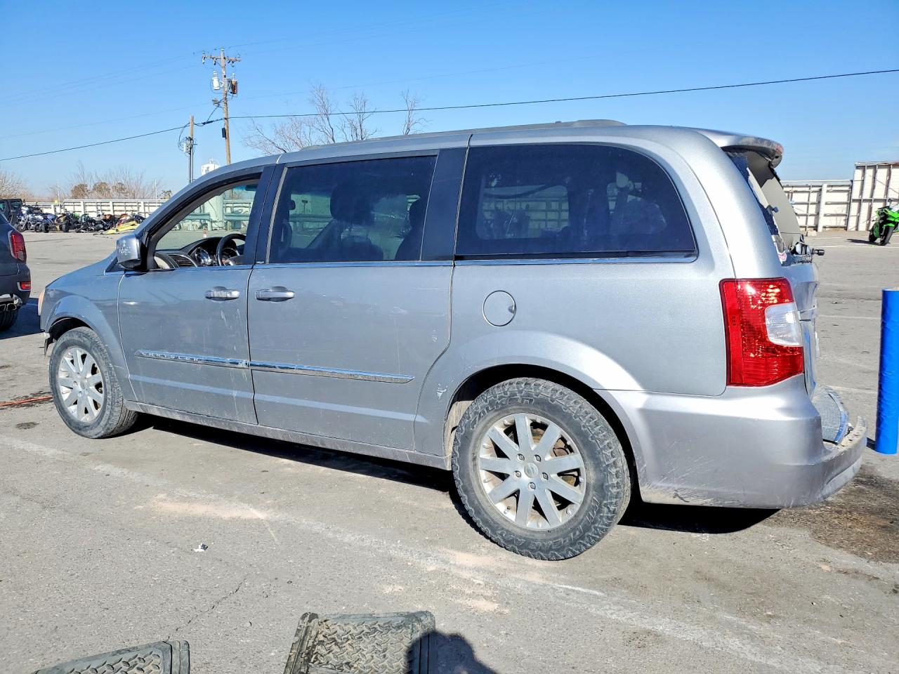 2014 Chrysler Town & Country Touring Silver vin: 2C4RC1BG5ER326954