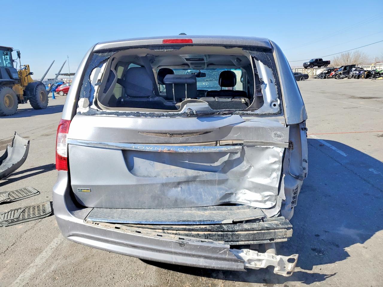 2014 Chrysler Town & Country Touring Silver vin: 2C4RC1BG5ER326954