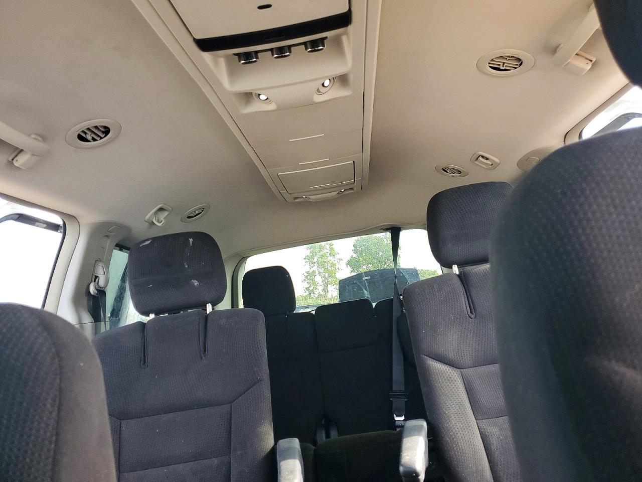 2014 Chrysler Town & Country Touring White vin: 2C4RC1BG5ER329059