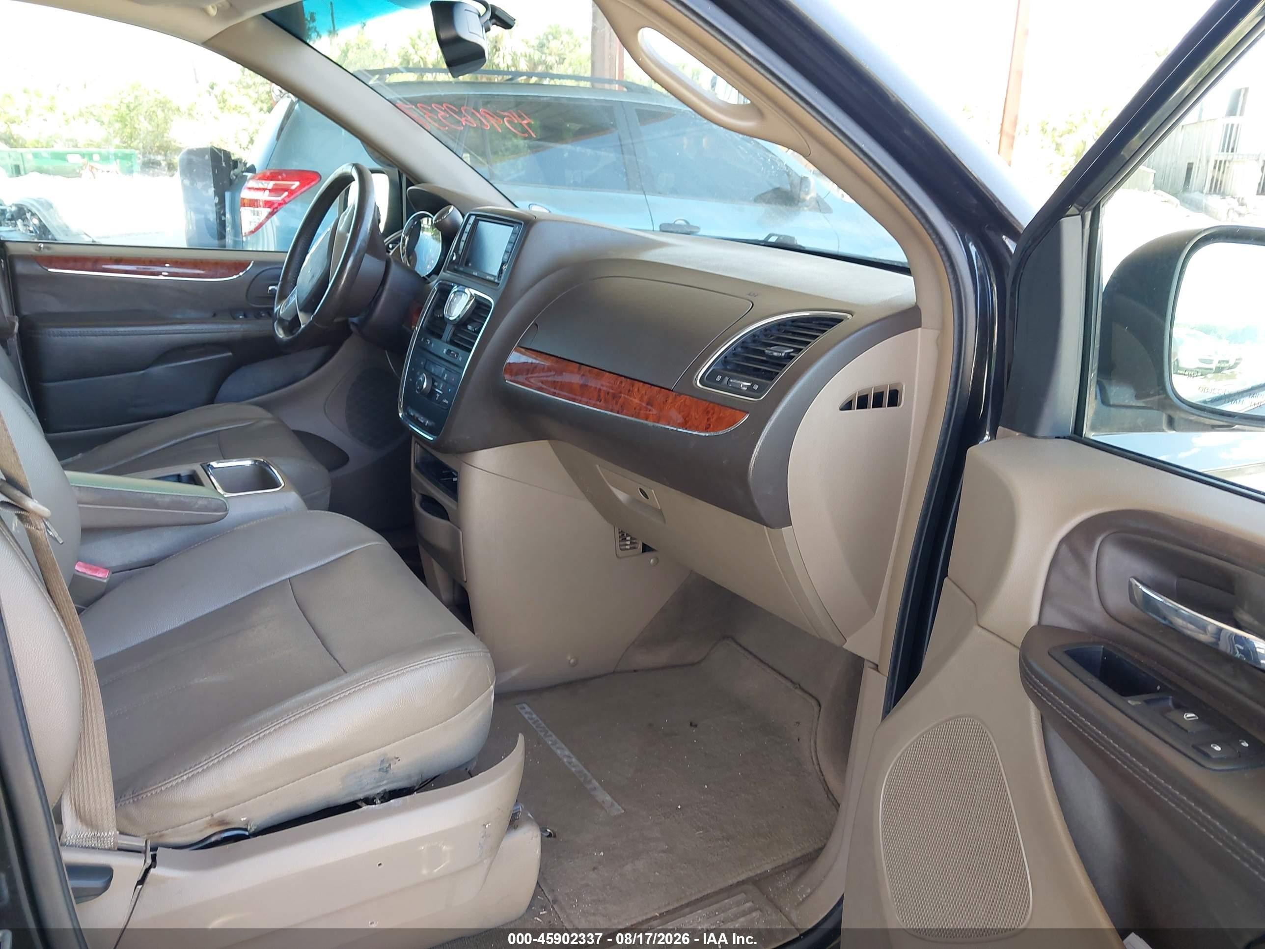 2014 Chrysler Town & Country Touring Черный vin: 2C4RC1BG5ER374678