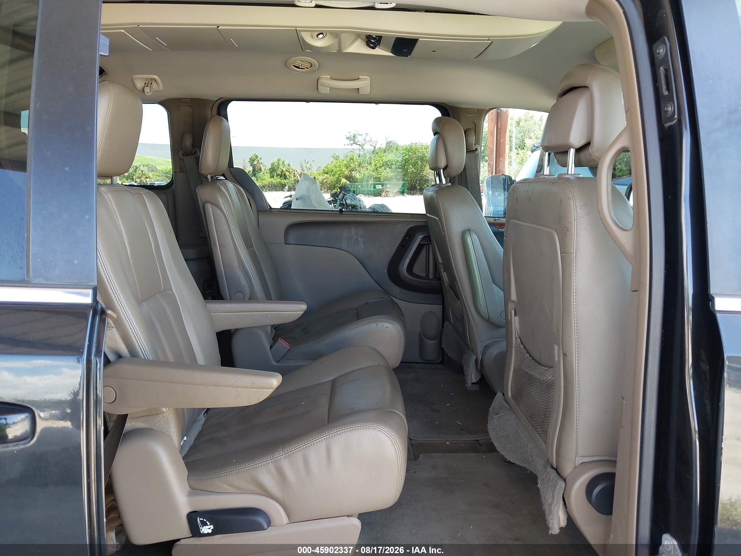 2014 Chrysler Town & Country Touring Черный vin: 2C4RC1BG5ER374678