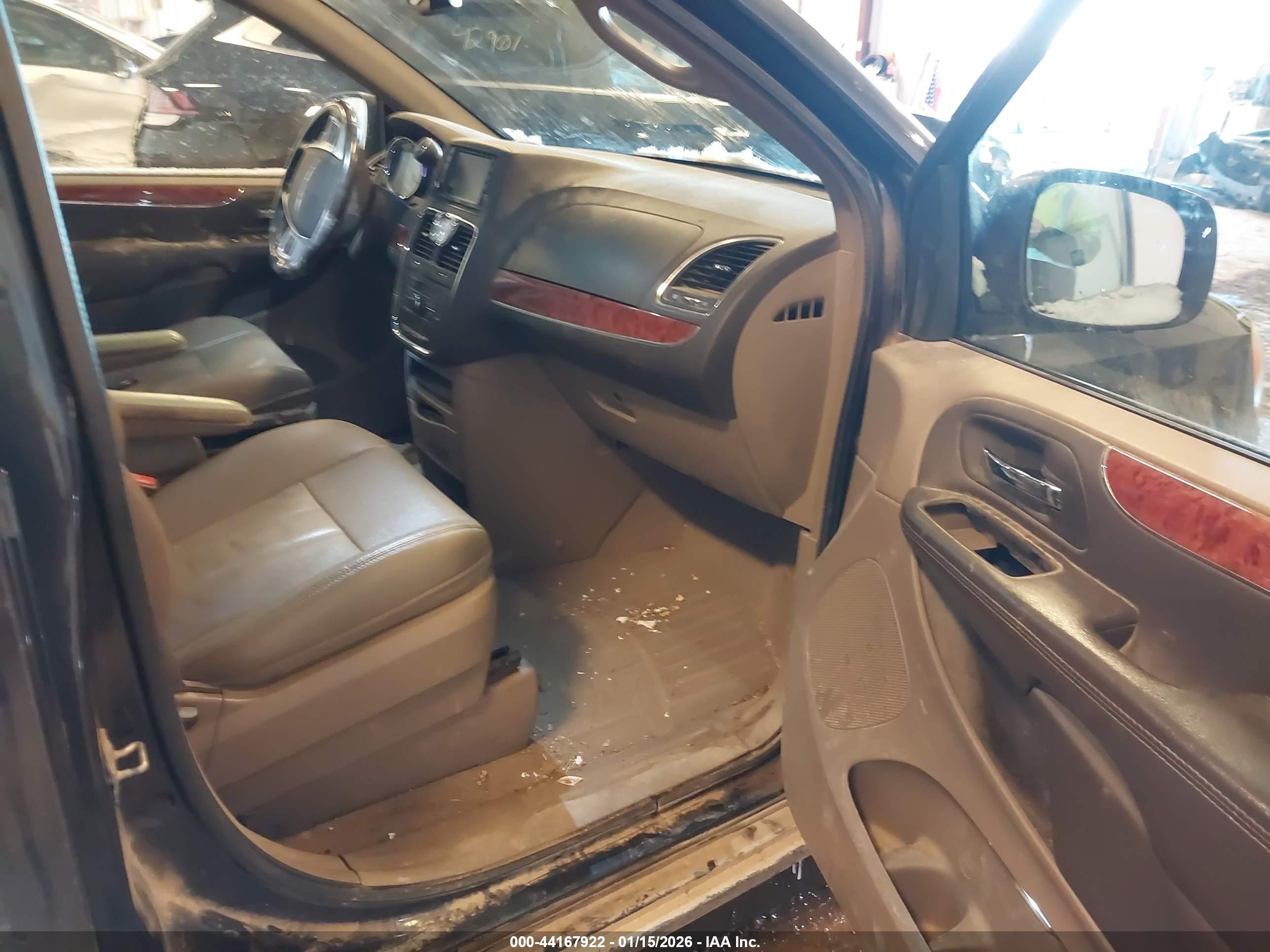 2014 Chrysler Town & Country Touring Blue vin: 2C4RC1BG5ER395496