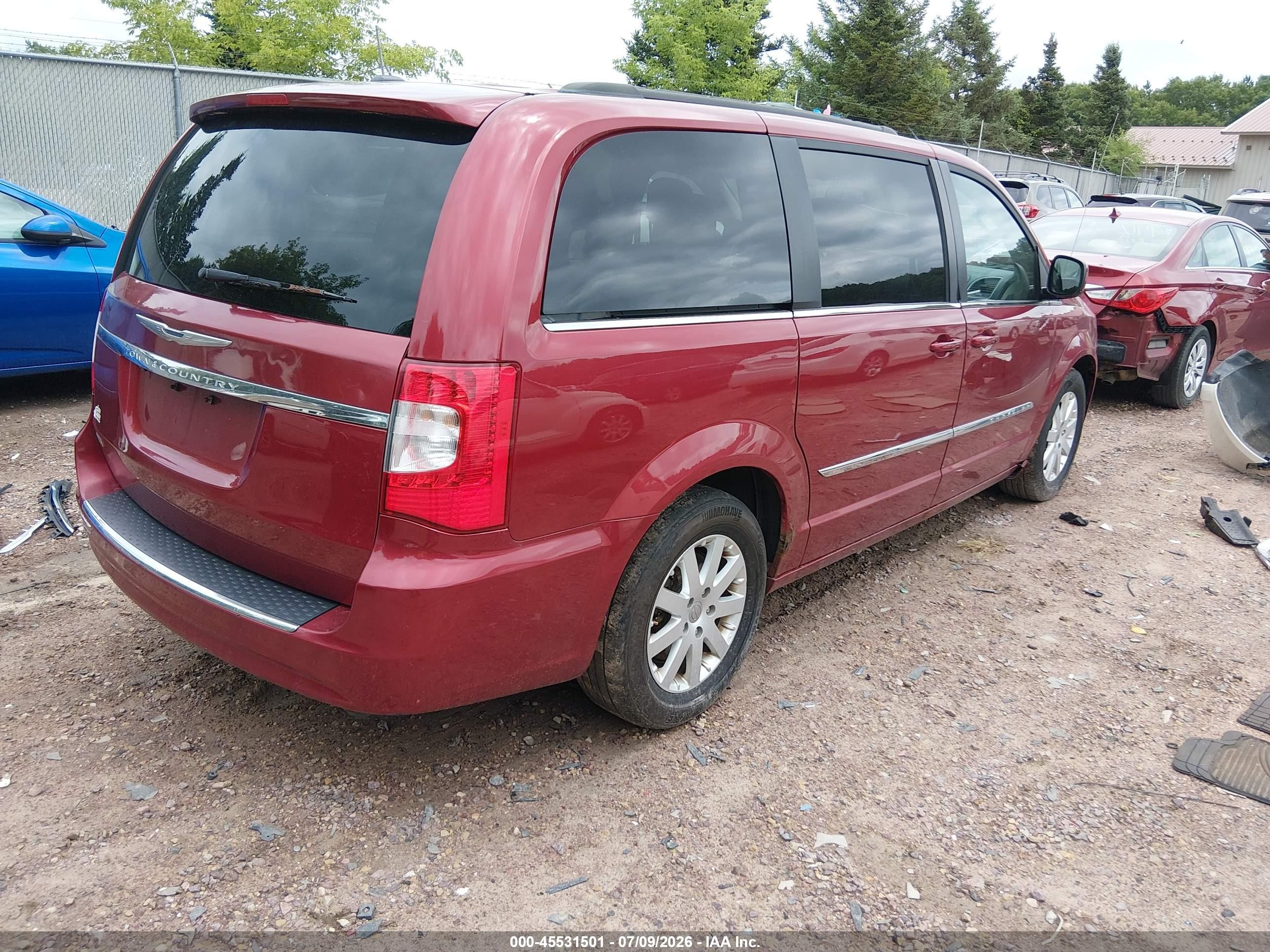 2014 Chrysler Town & Country Touring Maroon vin: 2C4RC1BG5ER395854