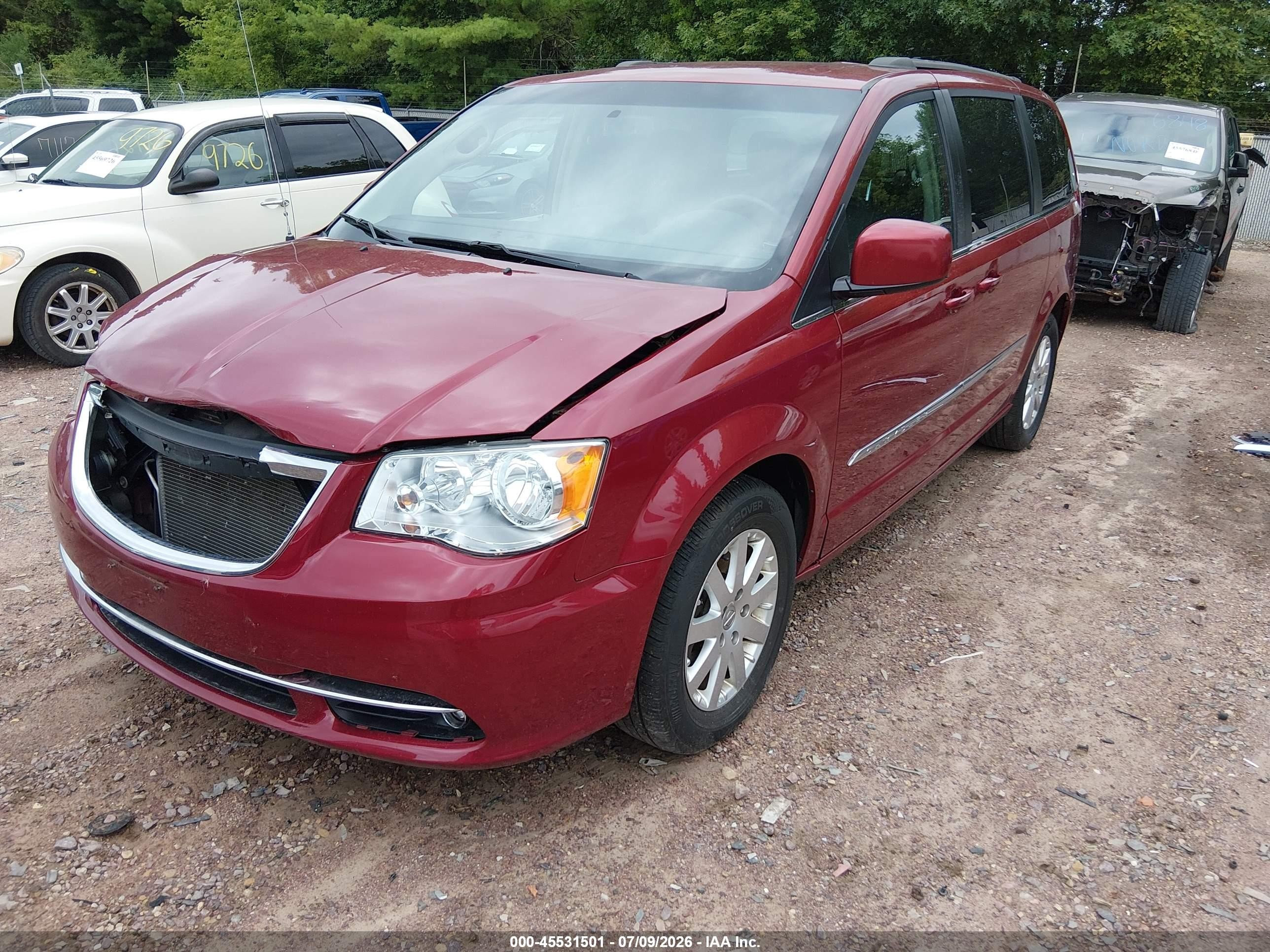 2014 Chrysler Town & Country Touring Maroon vin: 2C4RC1BG5ER395854