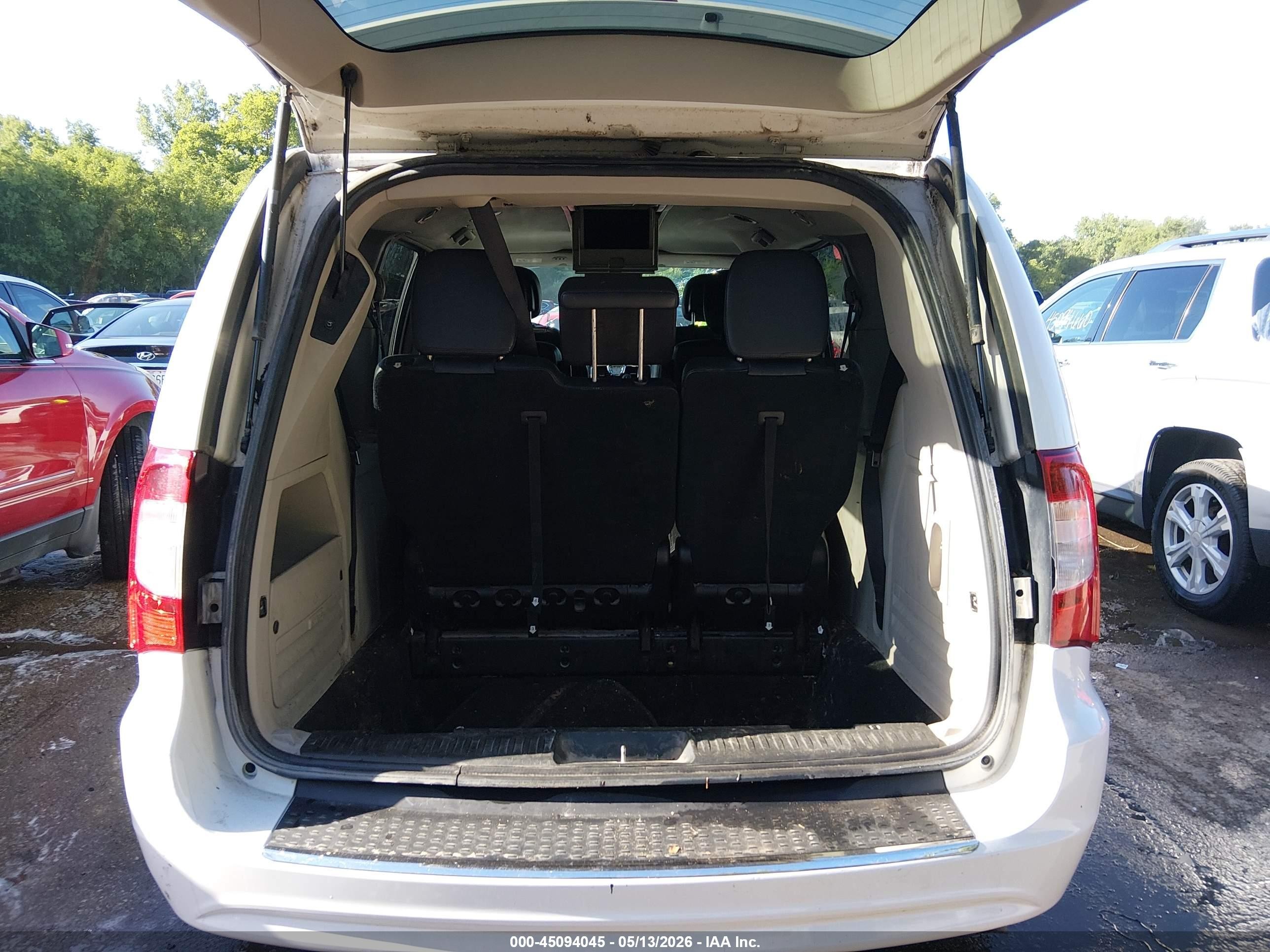2014 Chrysler Town & Country Touring Белый vin: 2C4RC1BG5ER398284