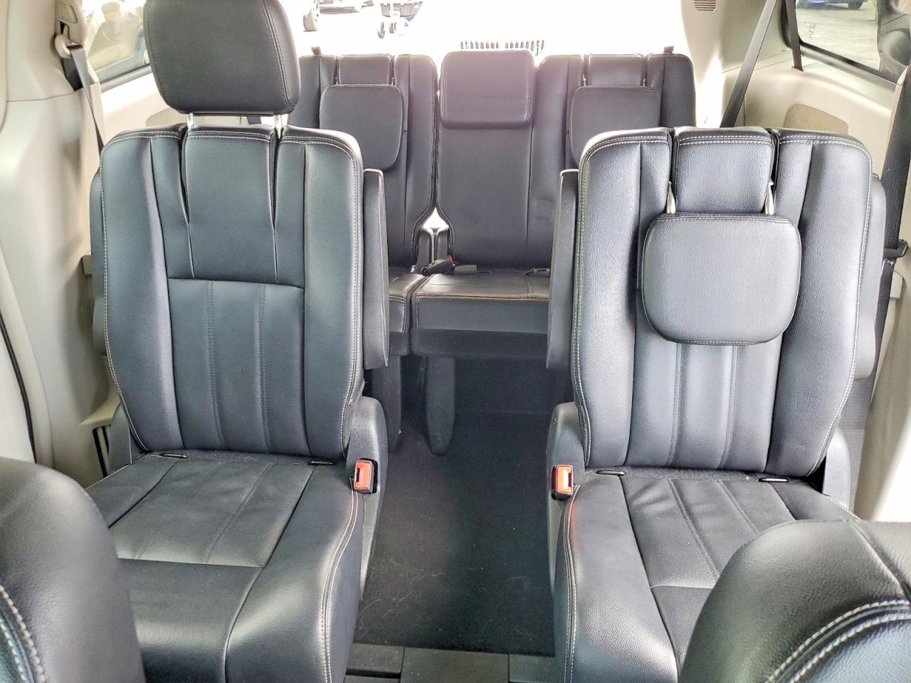 2014 Chrysler Town & Country Touring Gray vin: 2C4RC1BG5ER398804