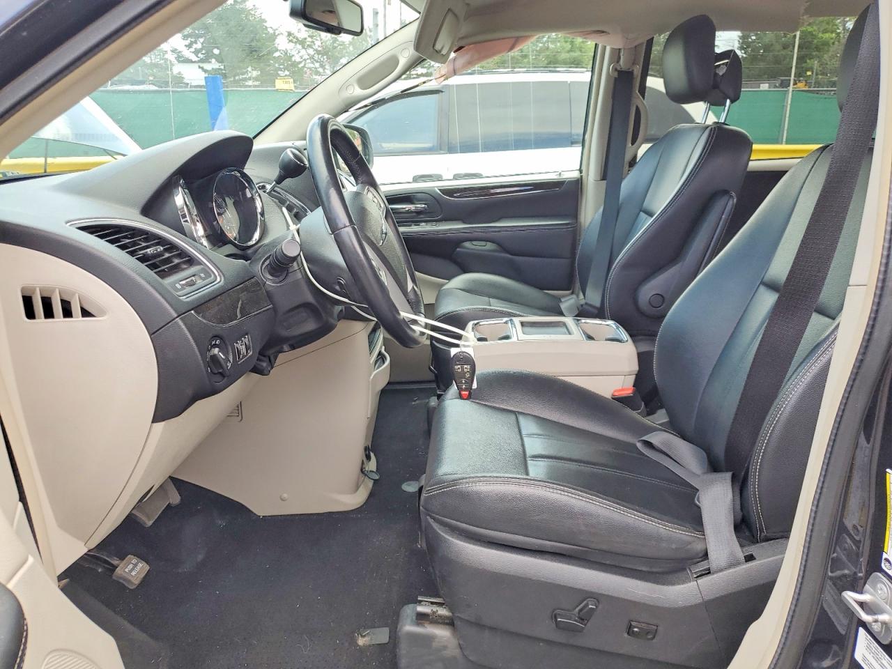 2014 Chrysler Town & Country Touring Gray vin: 2C4RC1BG5ER398804