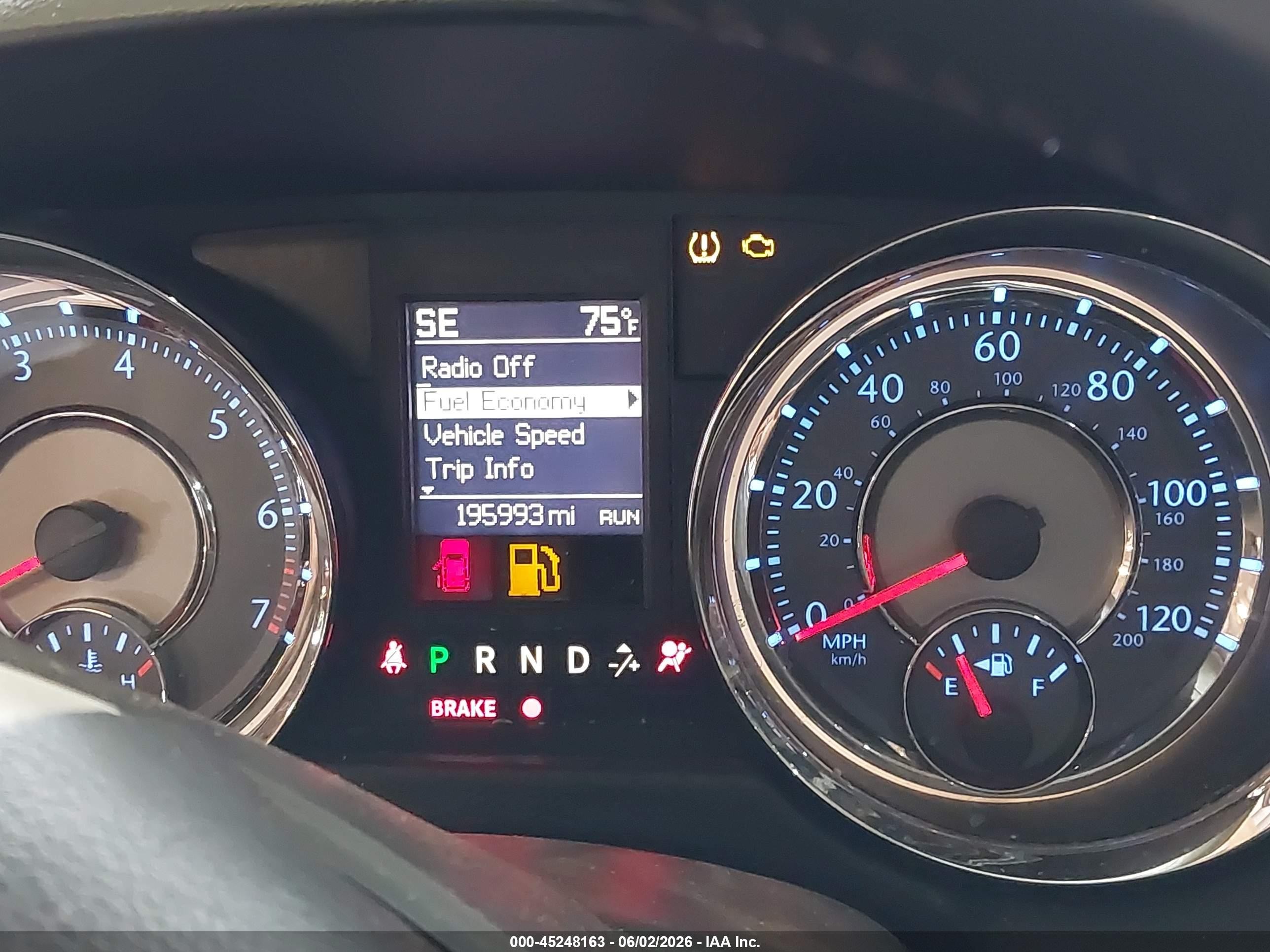 2014 Chrysler Town & Country Touring White vin: 2C4RC1BG5ER445149