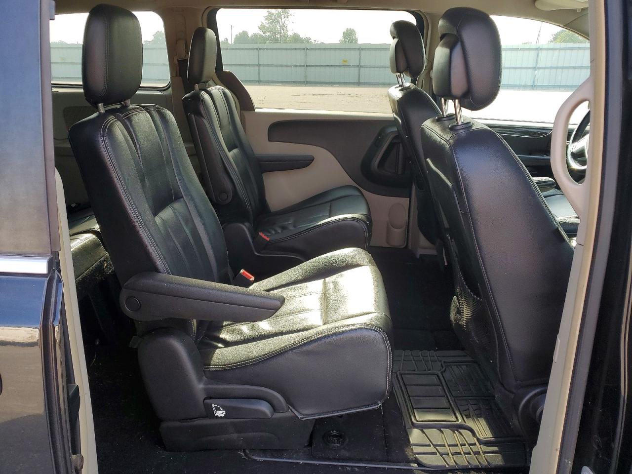 2014 Chrysler Town & Country Touring Черный vin: 2C4RC1BG5ER445927