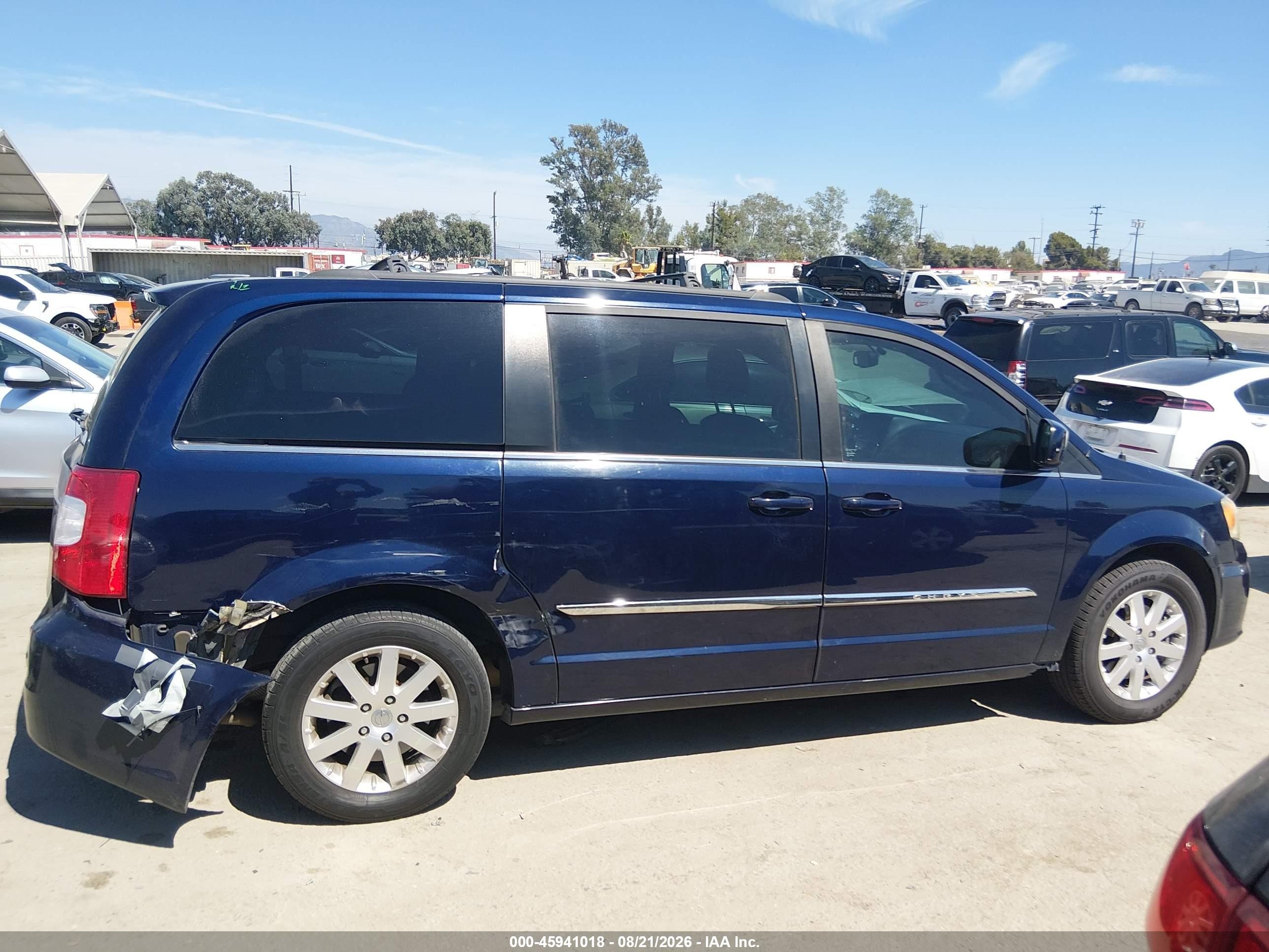 2014 Chrysler Town & Country Touring Blue vin: 2C4RC1BG5ER446947
