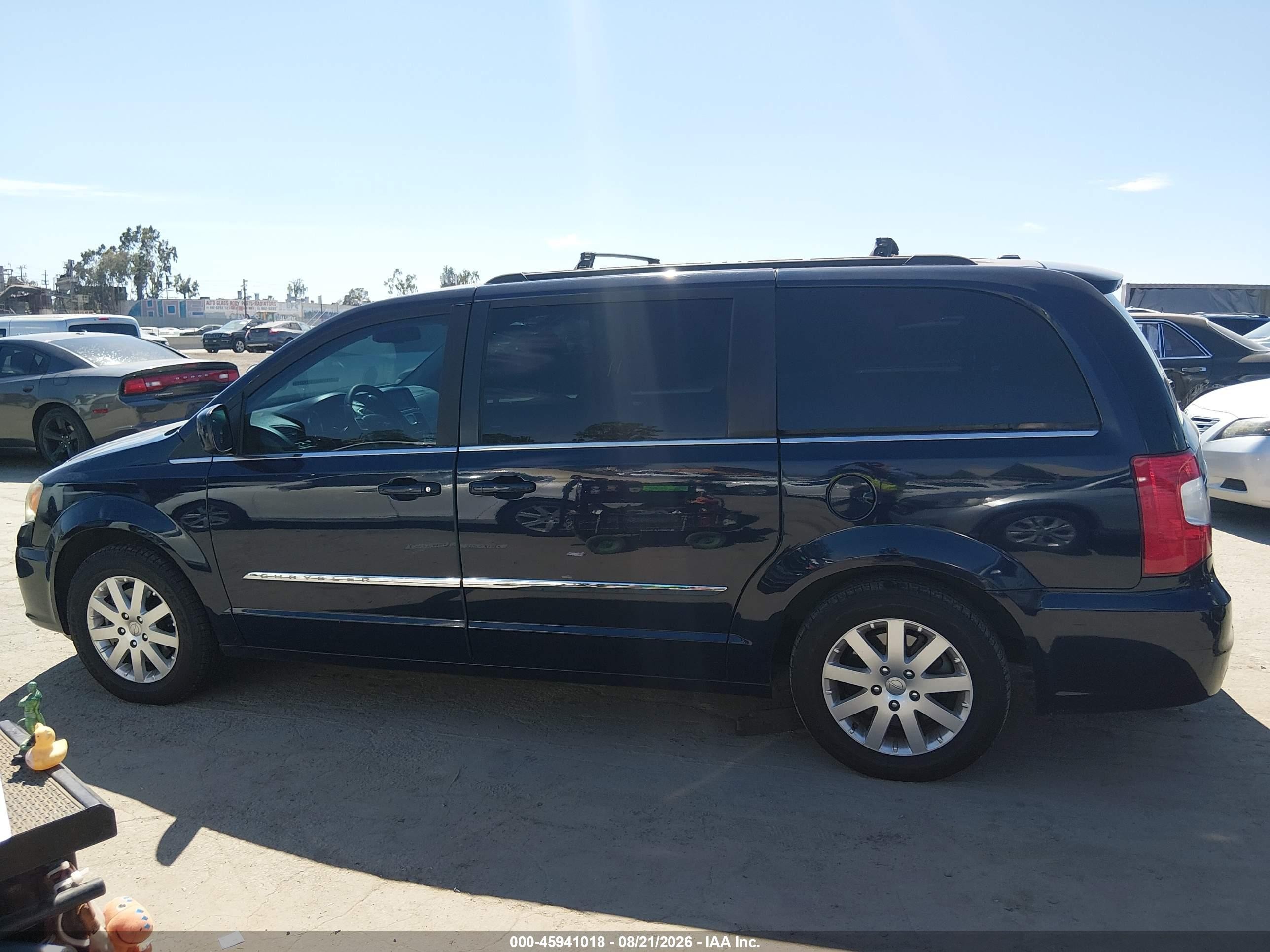 2014 Chrysler Town & Country Touring Blue vin: 2C4RC1BG5ER446947