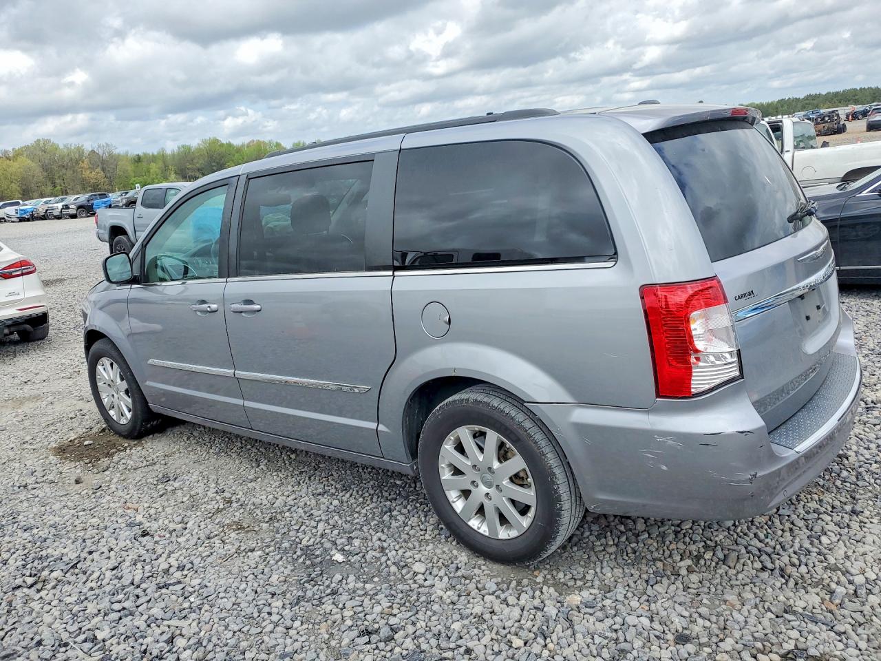 2015 Chrysler Town & Country Touring Silver vin: 2C4RC1BG5FR520353