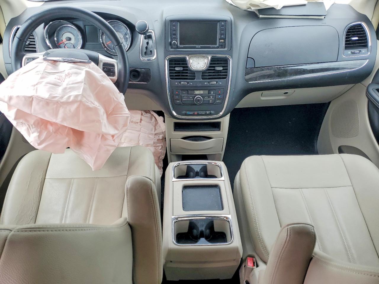 2015 Chrysler Town & Country Touring Silver vin: 2C4RC1BG5FR520353