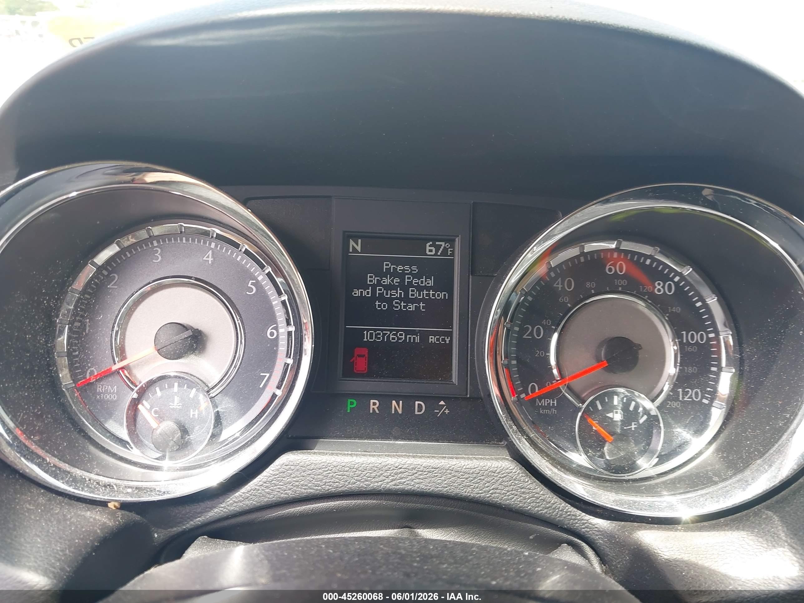 2015 Chrysler Town & Country Touring Silver vin: 2C4RC1BG5FR562652
