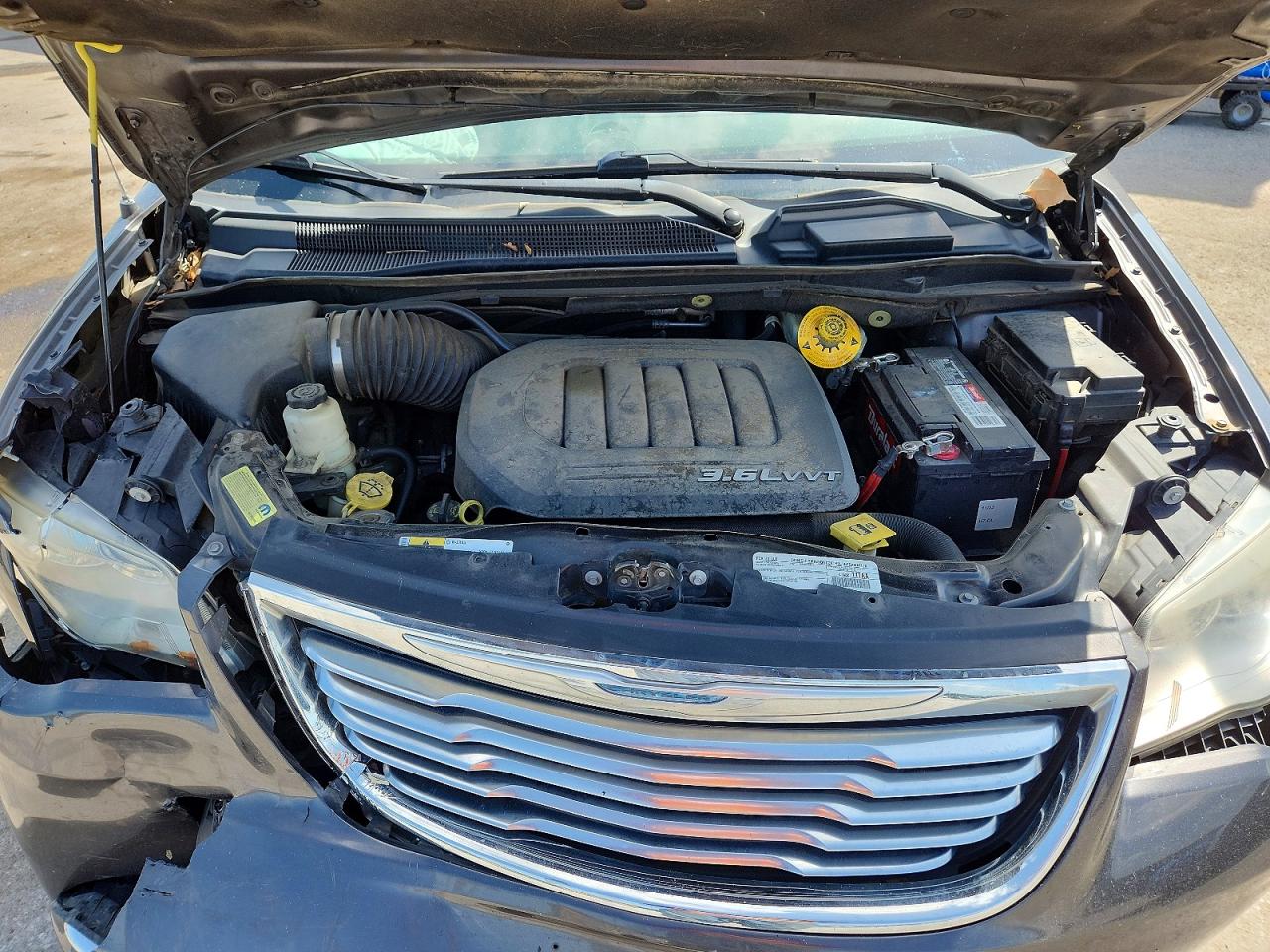 2015 Chrysler Town & Country Touring Gray vin: 2C4RC1BG5FR673380