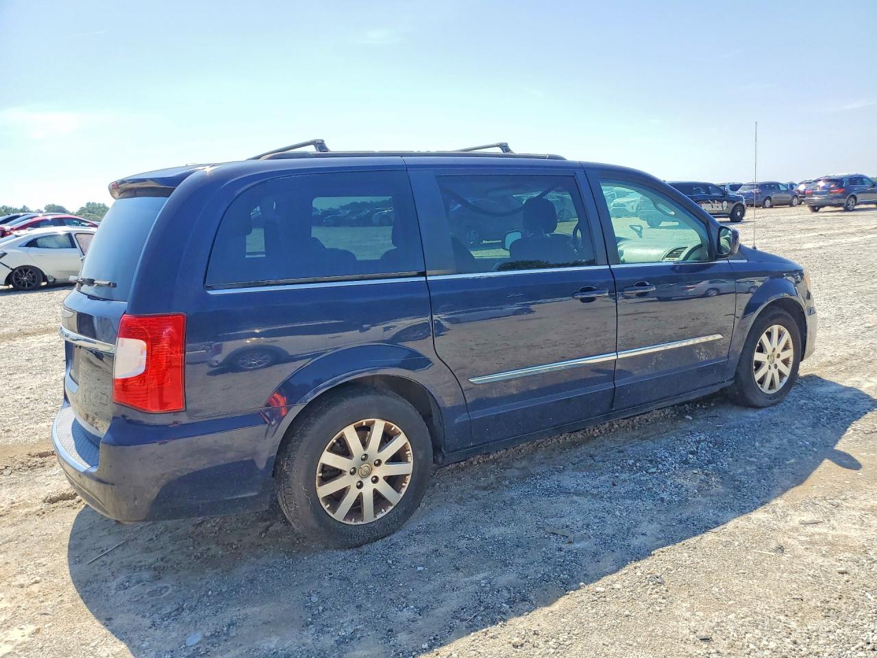 2015 Chrysler Town & Country Touring Blue vin: 2C4RC1BG5FR696559