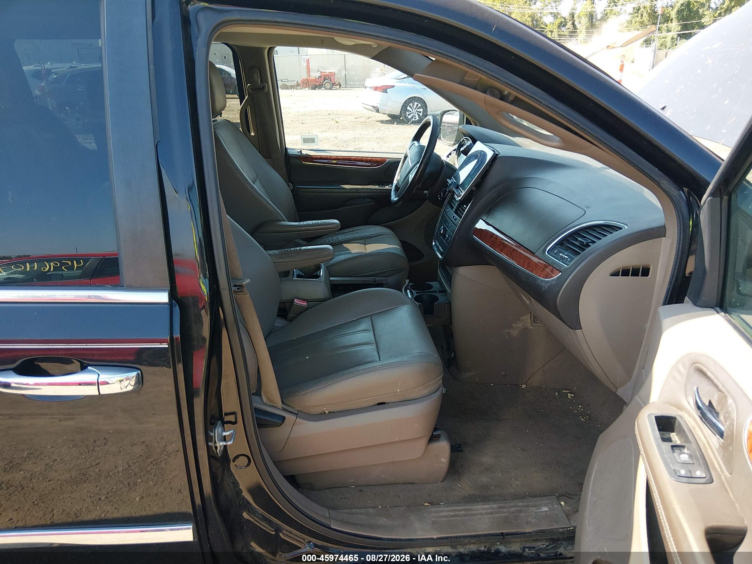 2016 Chrysler Town & Country Touring Black vin: 2C4RC1BG5GR245827