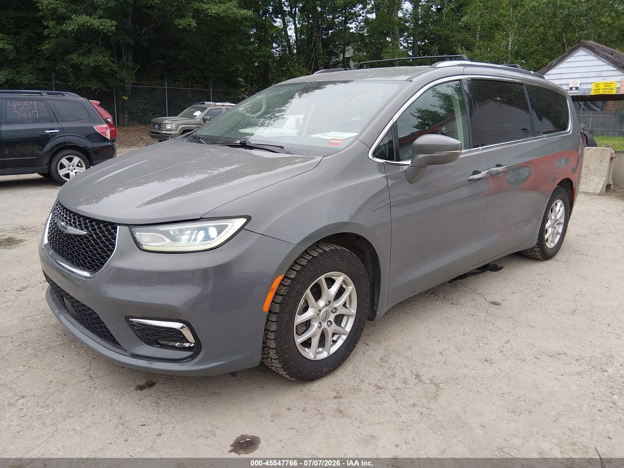 2021 Chrysler Pacifica Touring L Gray vin: 2C4RC1BG5MR547646