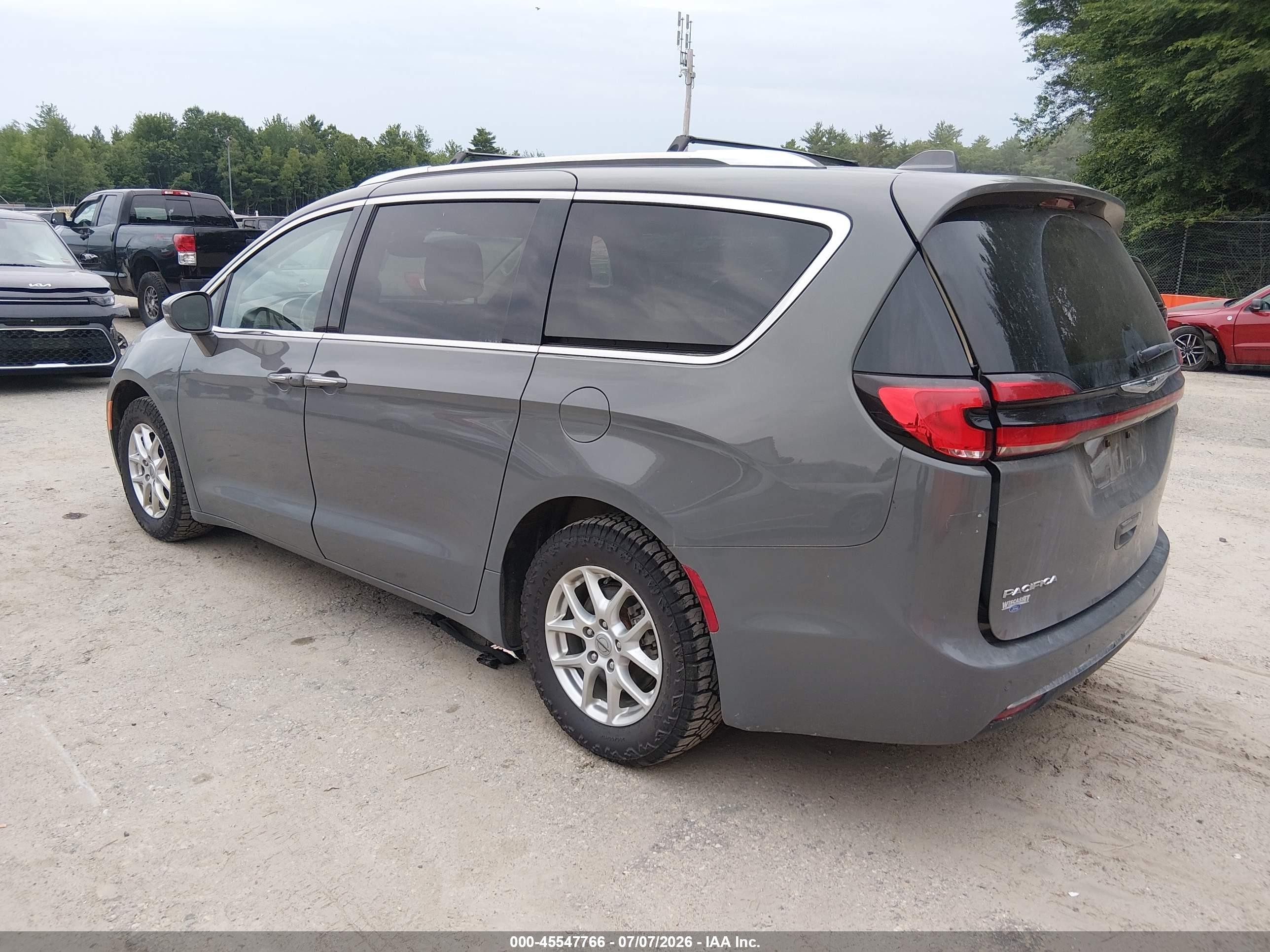 2021 Chrysler Pacifica Touring L Gray vin: 2C4RC1BG5MR547646