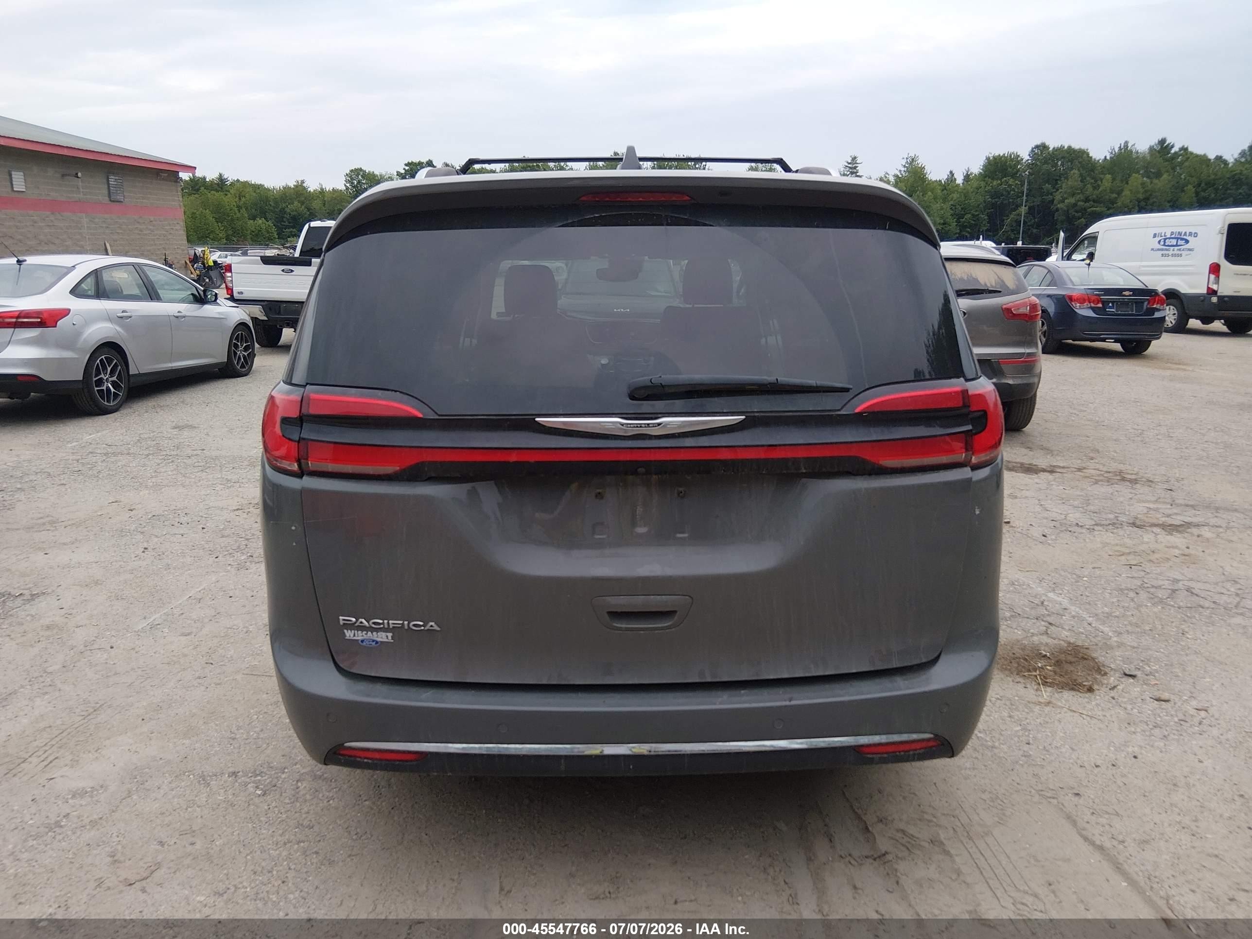 2021 Chrysler Pacifica Touring L Gray vin: 2C4RC1BG5MR547646