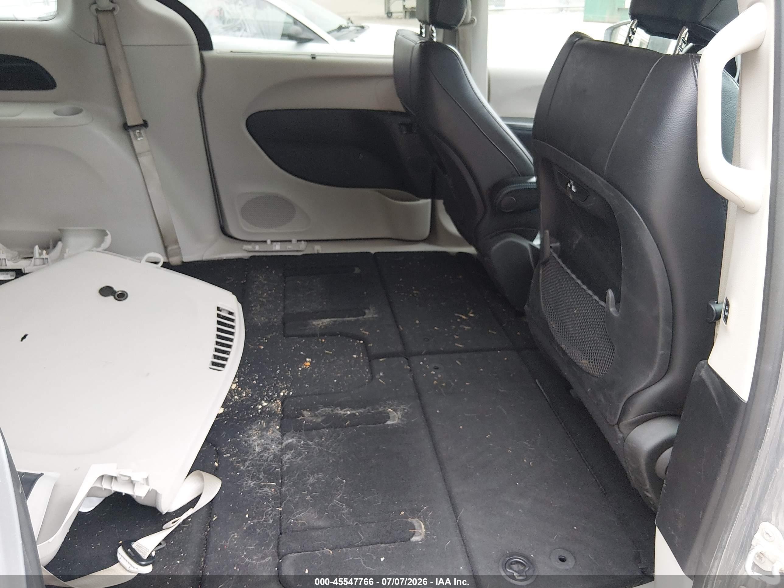 2021 Chrysler Pacifica Touring L Gray vin: 2C4RC1BG5MR547646