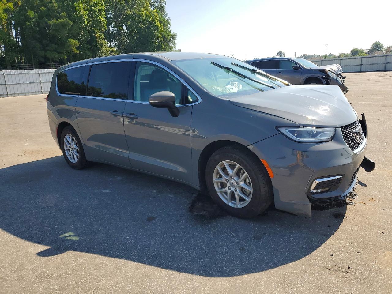 2023 Chrysler Pacifica Touring L Gray vin: 2C4RC1BG5PR553581