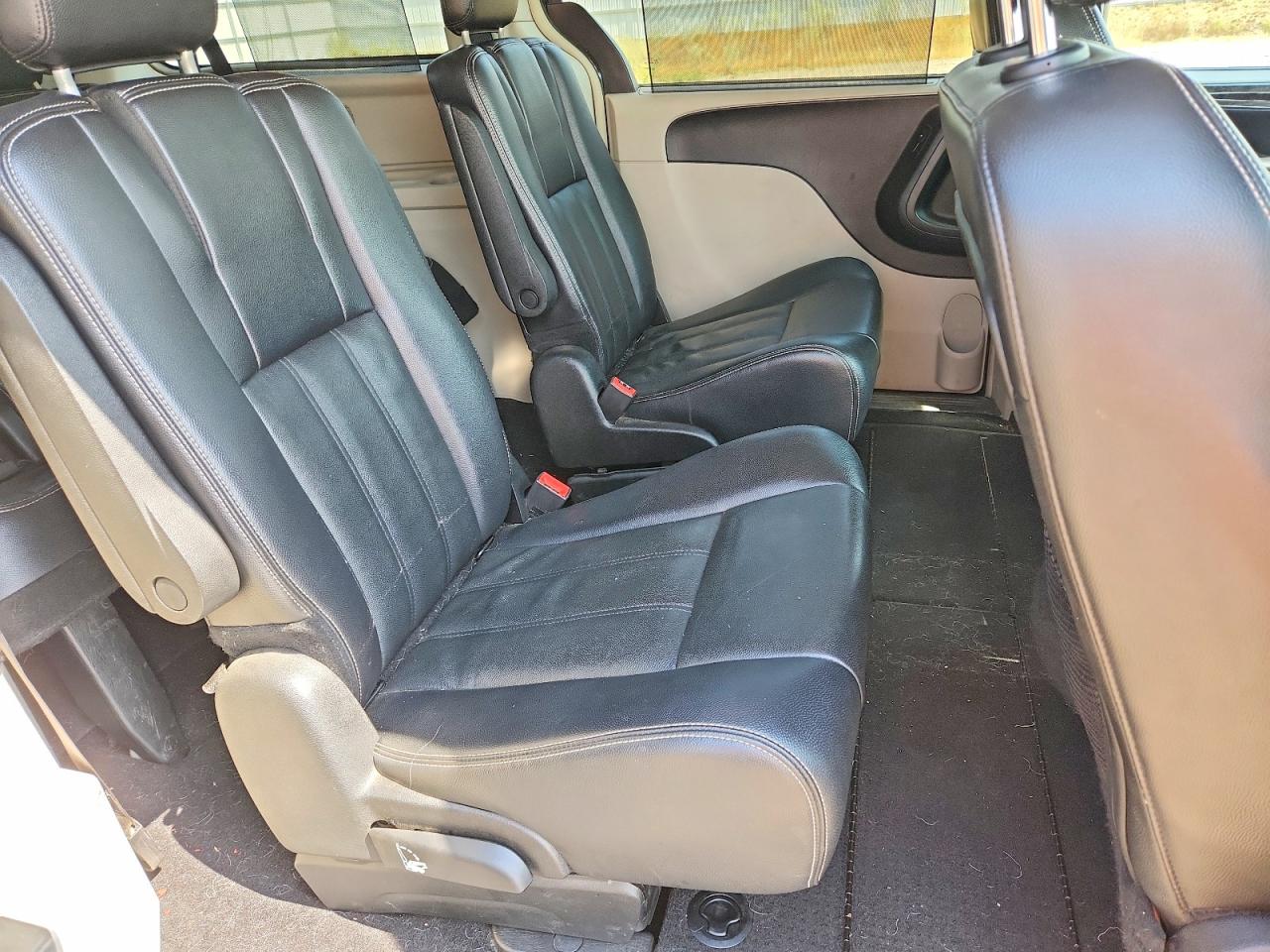 2013 Chrysler Town & Country Touring Black vin: 2C4RC1BG6DR560163