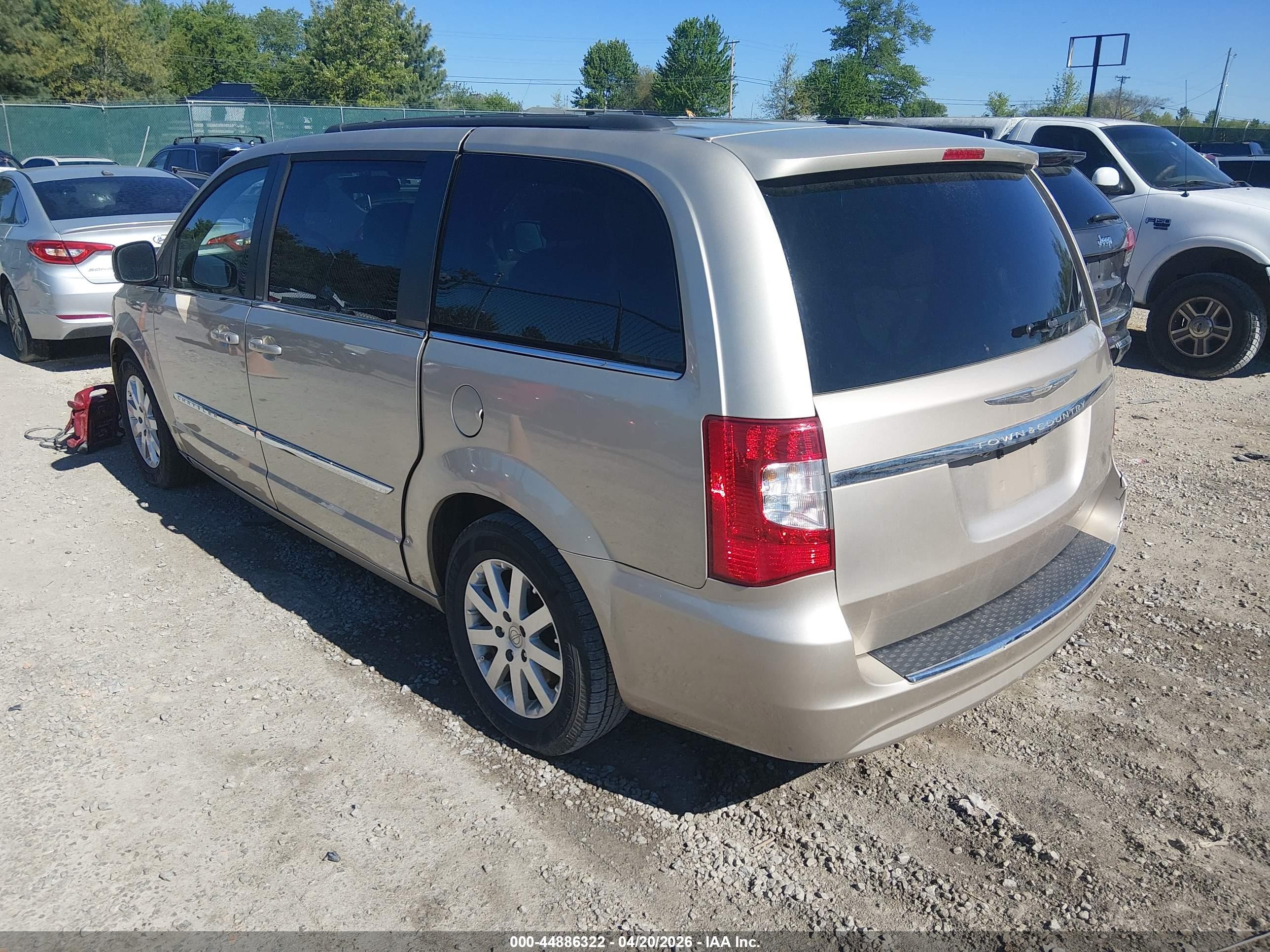 2013 Chrysler Town & Country Touring Gold vin: 2C4RC1BG6DR632589