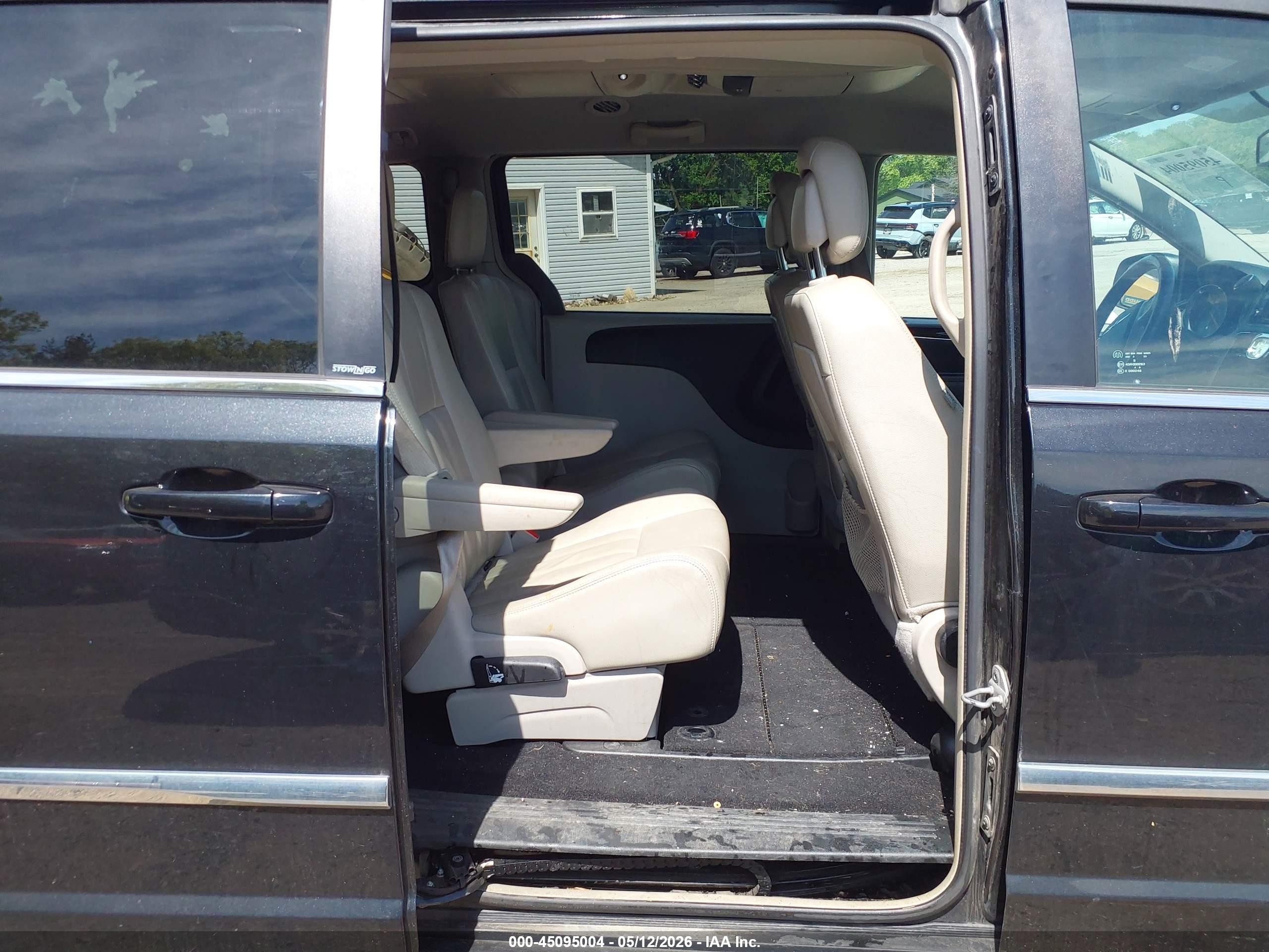 2013 Chrysler Town & Country Touring Black vin: 2C4RC1BG6DR653331