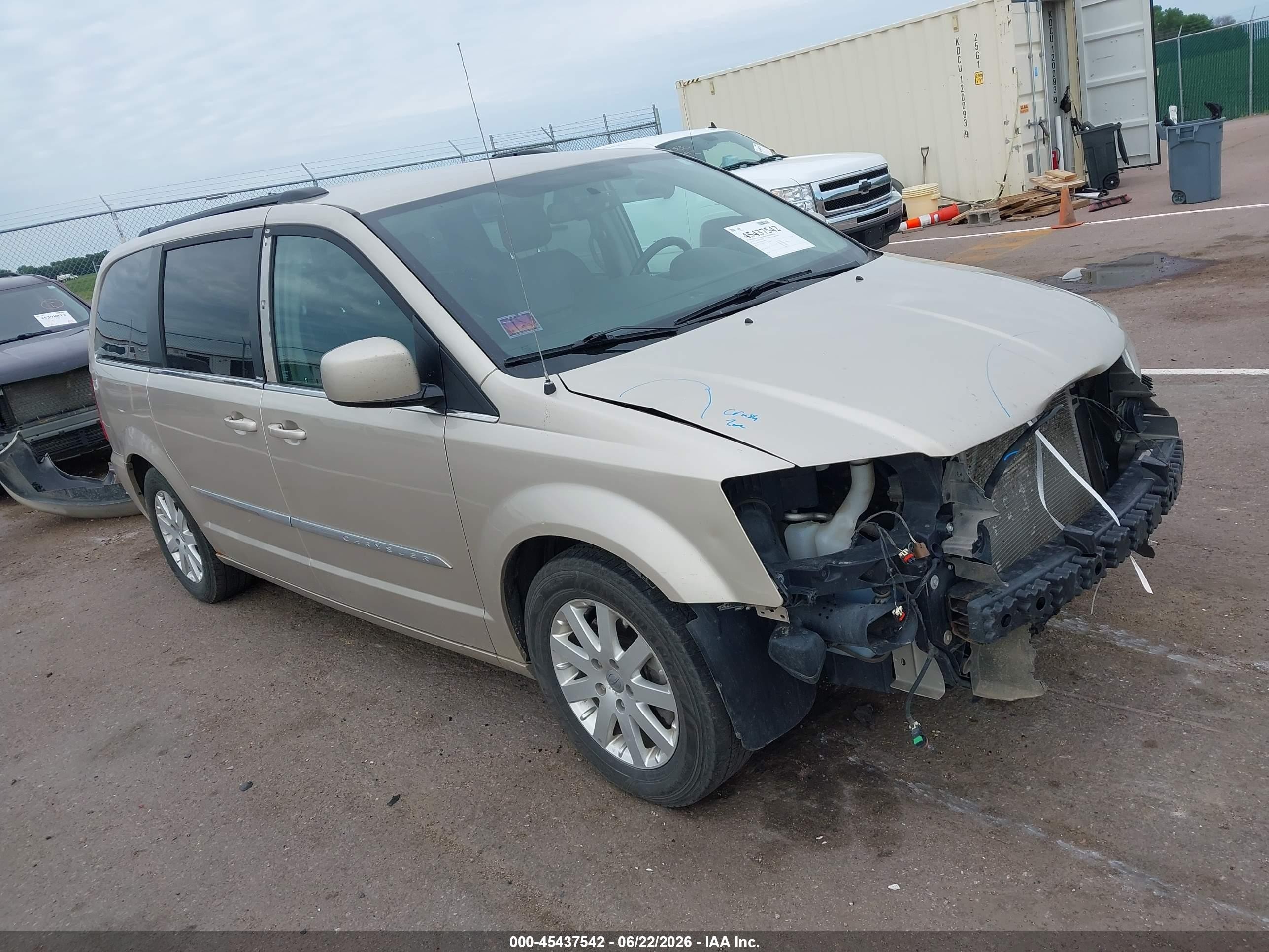 2013 Chrysler Town & Country Touring Gold vin: 2C4RC1BG6DR719991