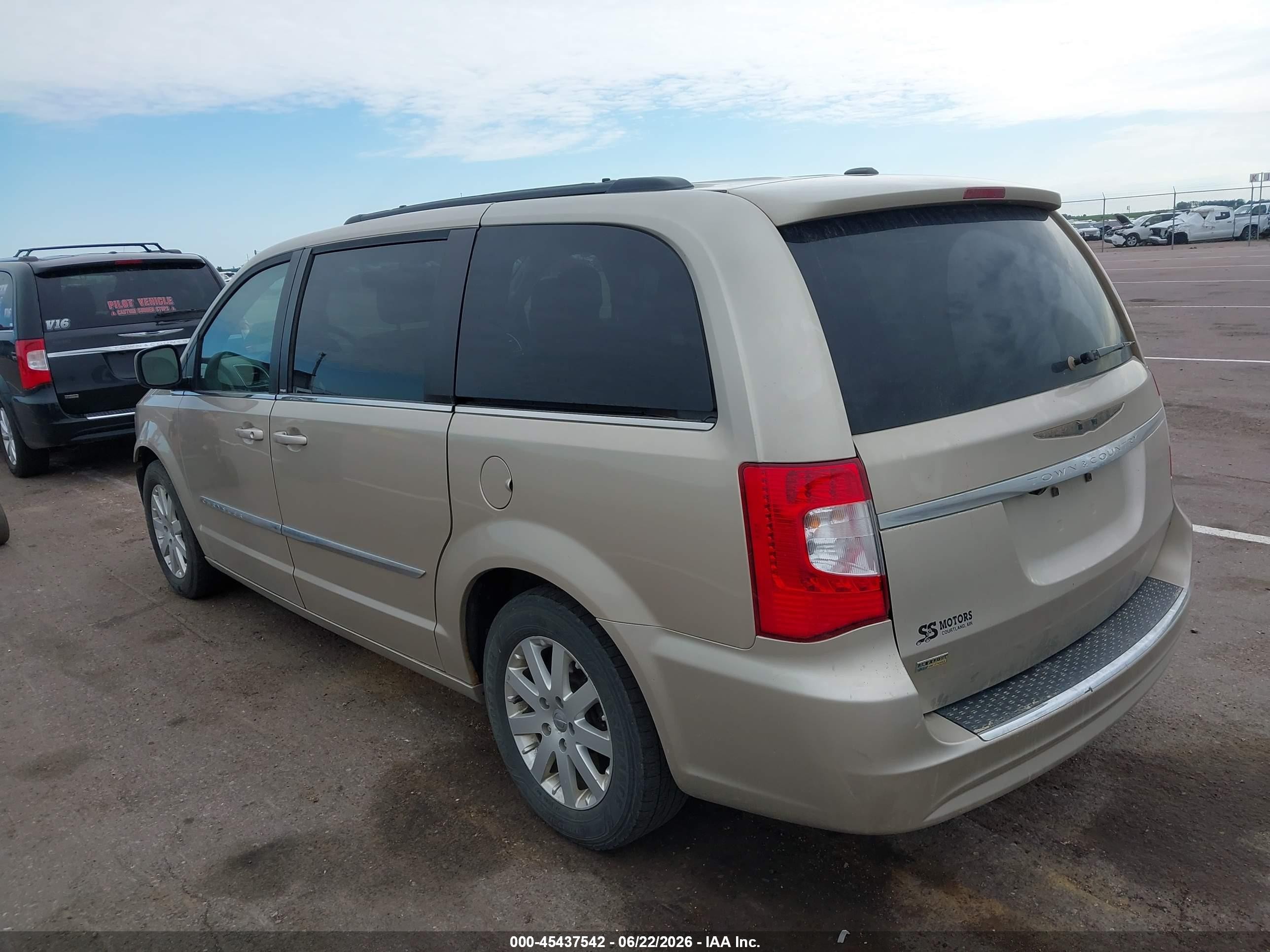 2013 Chrysler Town & Country Touring Gold vin: 2C4RC1BG6DR719991
